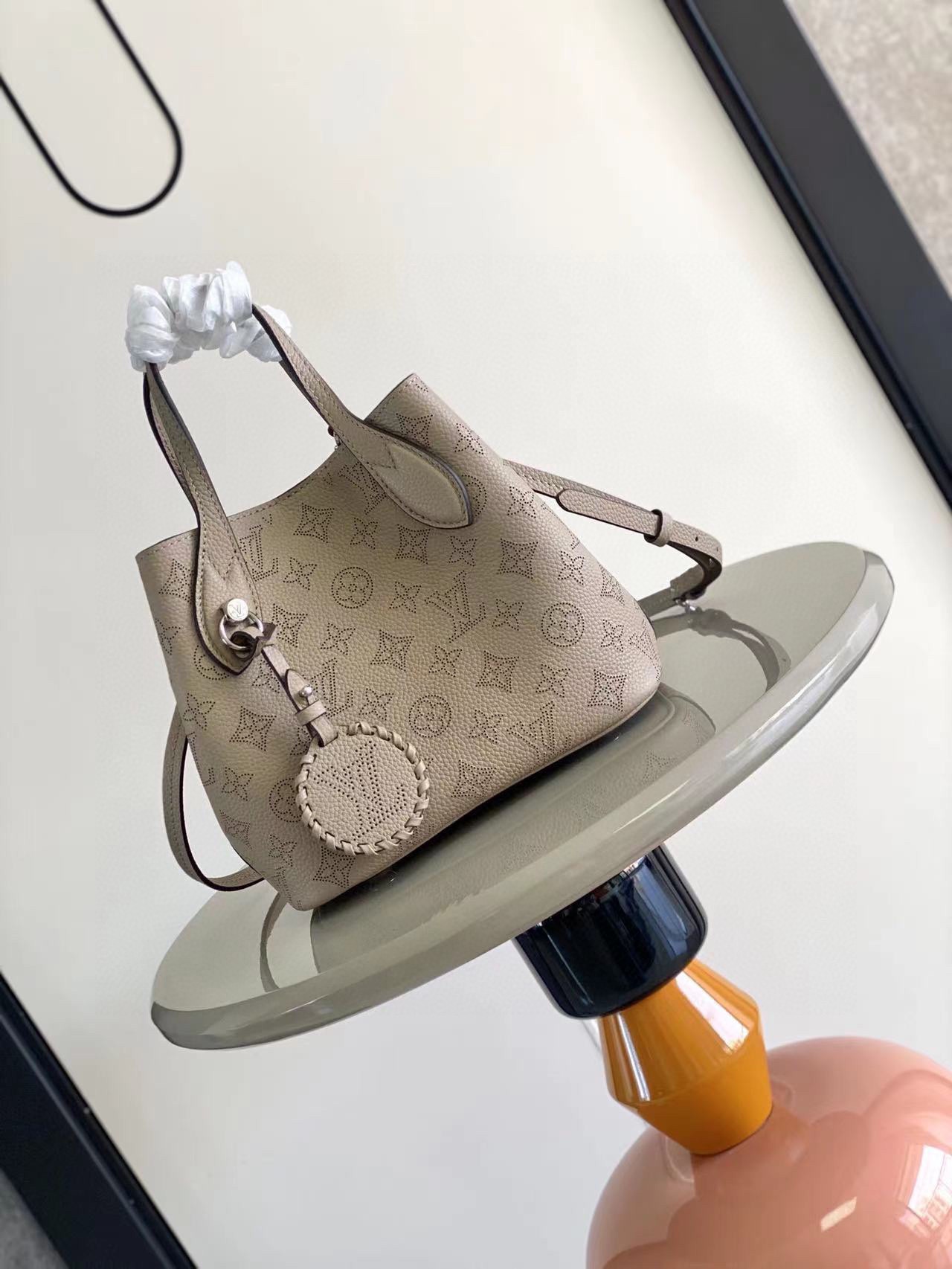 LV原單女士托特包淺卡其壓花皮革百搭氣質通勤包｜歐美奢侈品精品推薦