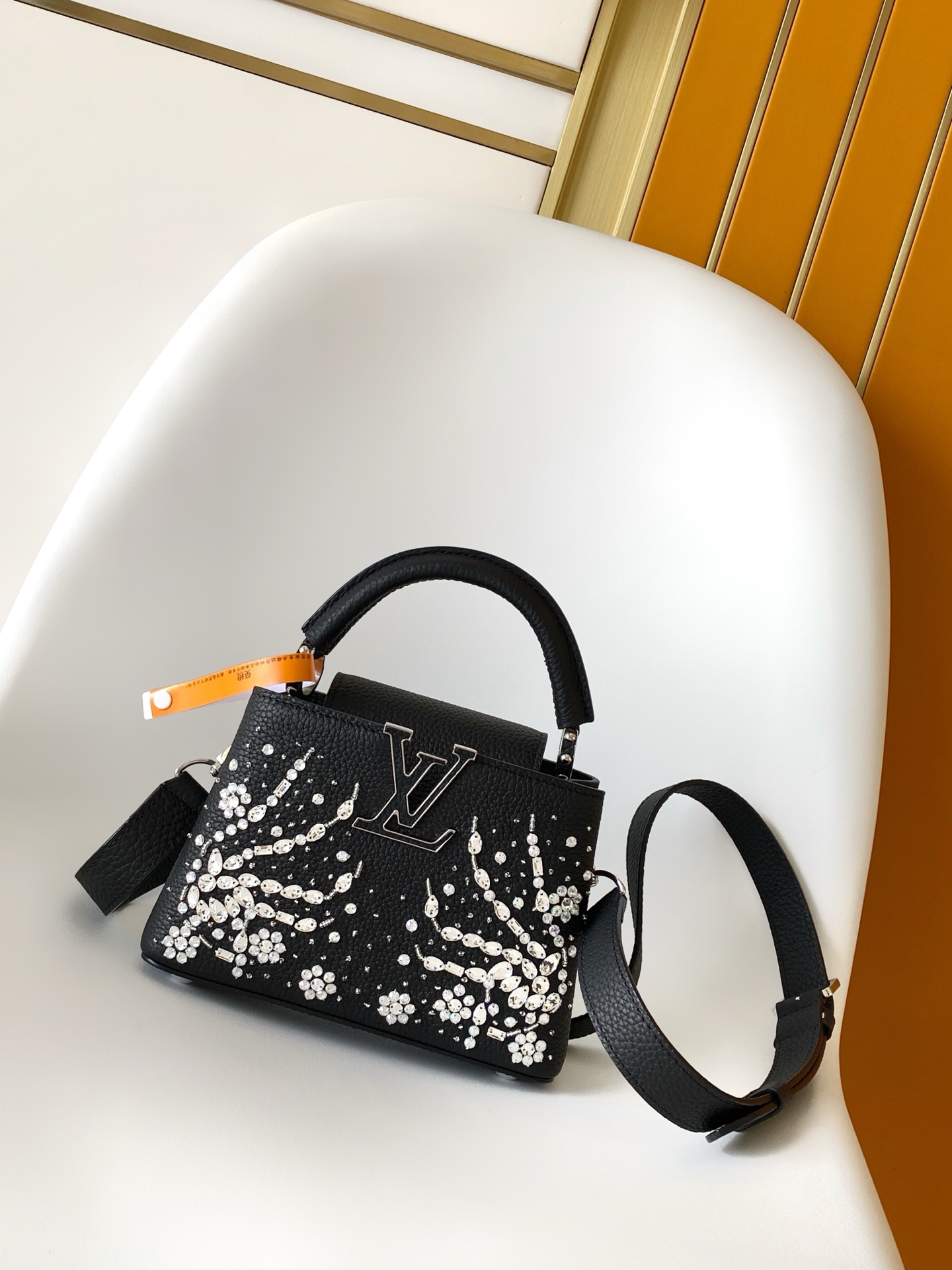 LV高仿女士手提包黑色鑽飾刺繡造型 優雅氣質百搭精品