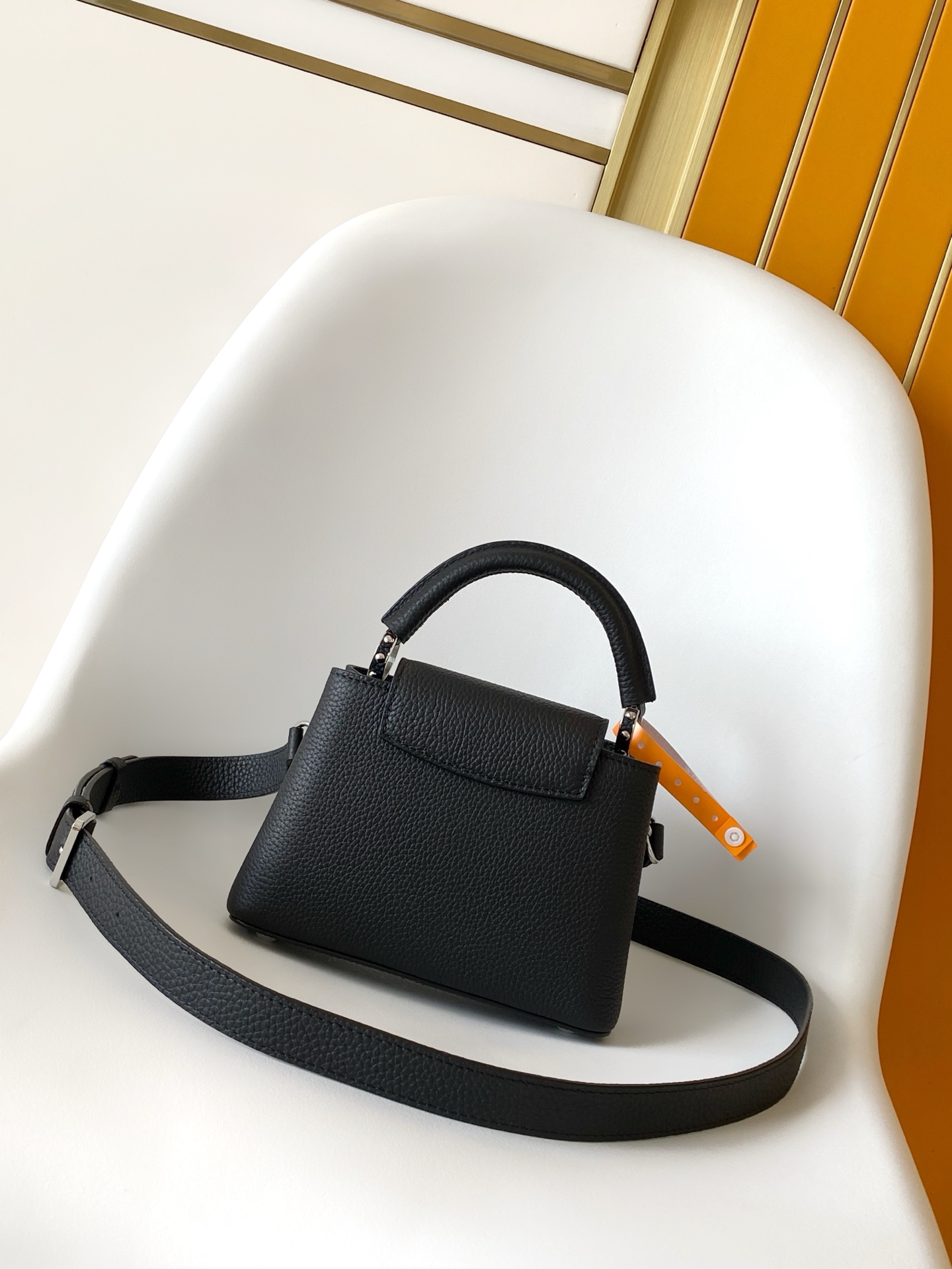 LV高仿女士手提包黑色鑽飾刺繡造型 優雅氣質百搭精品｜歐美奢侈品精品推薦