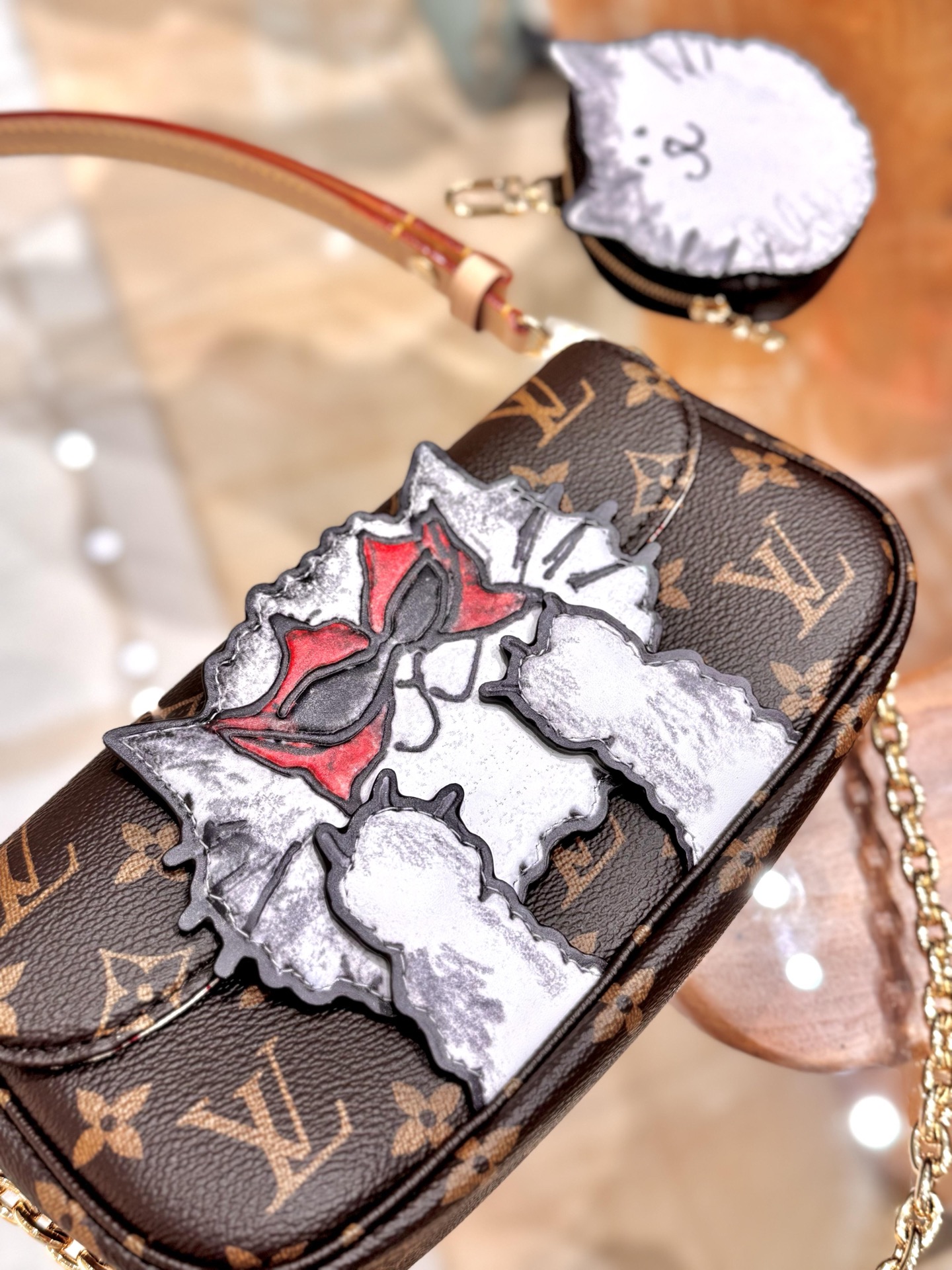 LV一比一卡通貓手拿包經典老花鏈條設計 女士精品潮流款｜歐美奢侈品精品推薦