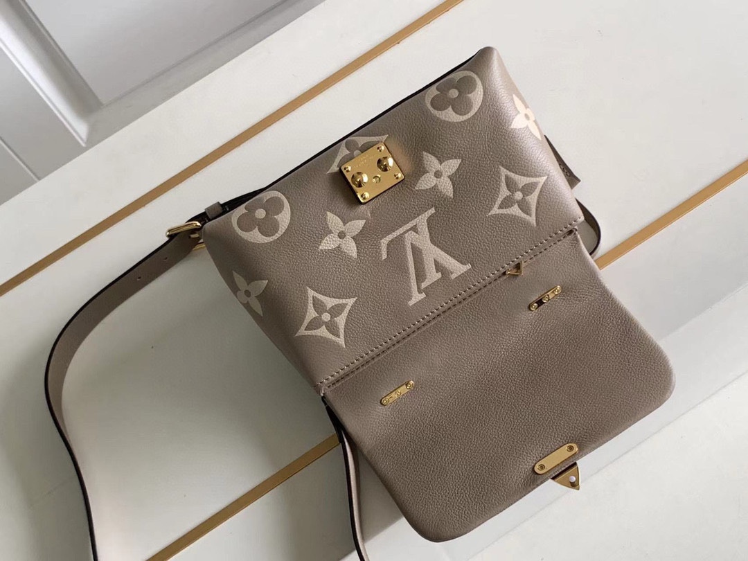 LV原單灰米拼色壓花鎖扣手提包 氣質高雅時尚女用包款｜歐美奢侈品精品推薦