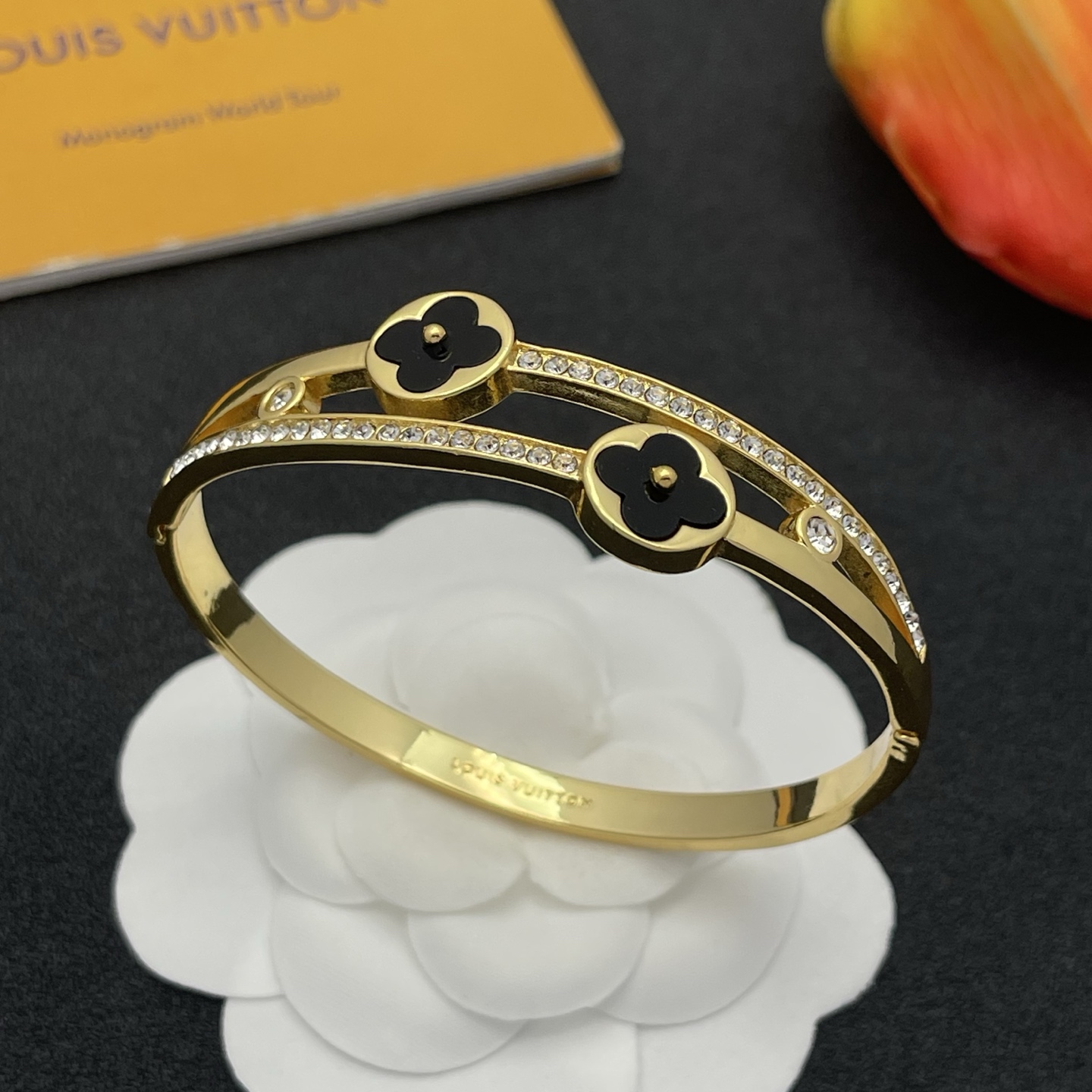 LV一比一金黑雙花鑲鑽手環時尚百搭精品｜歐美奢侈品精品推薦