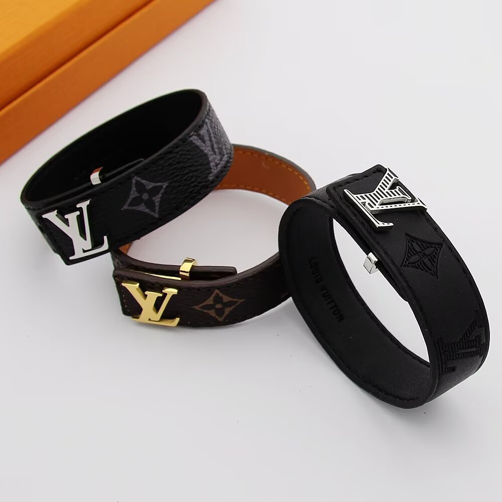 LV原單黑色皮革手環經典Monogram金屬LOGO設計｜歐美奢侈品精品推薦