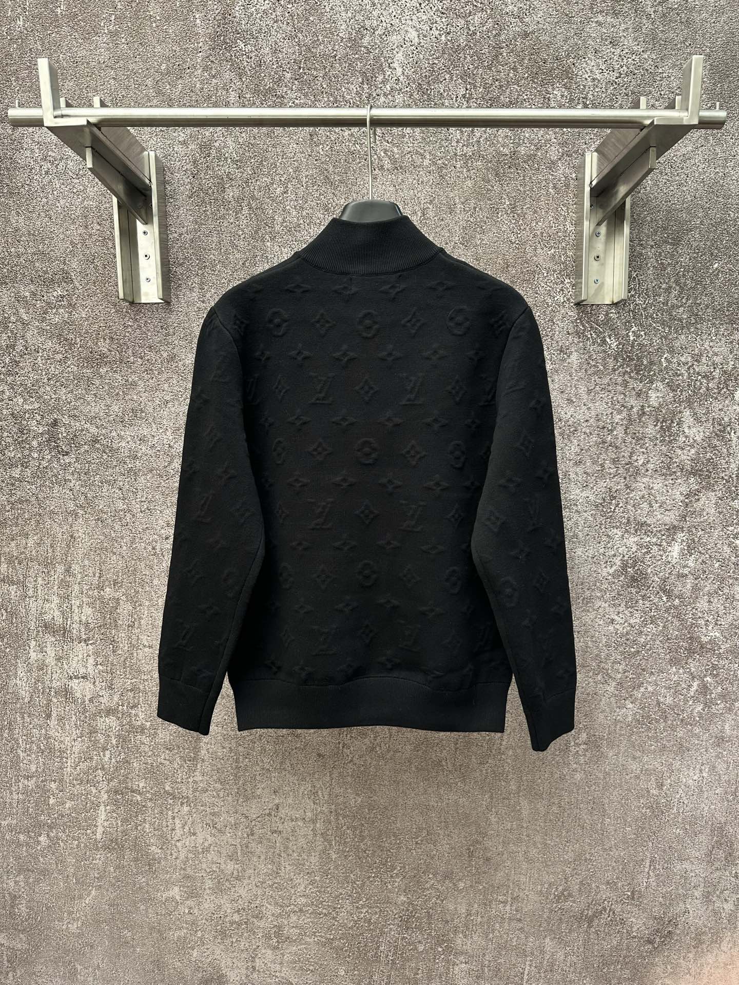 LV 高仿黑色立體提花針織外套 經典全花紋夾克|超A仿原單精品圖片 14 LV 高仿黑色立體提花針織外套 經典全花紋夾克|歐美奢侈品精品推薦