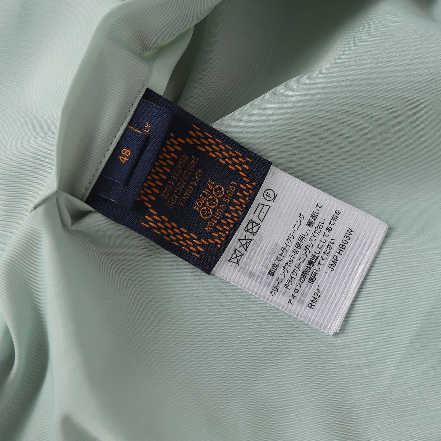 LV A貨冰藍Monogram防風連帽外套 清新時尚運動風｜歐美奢侈品精品推薦