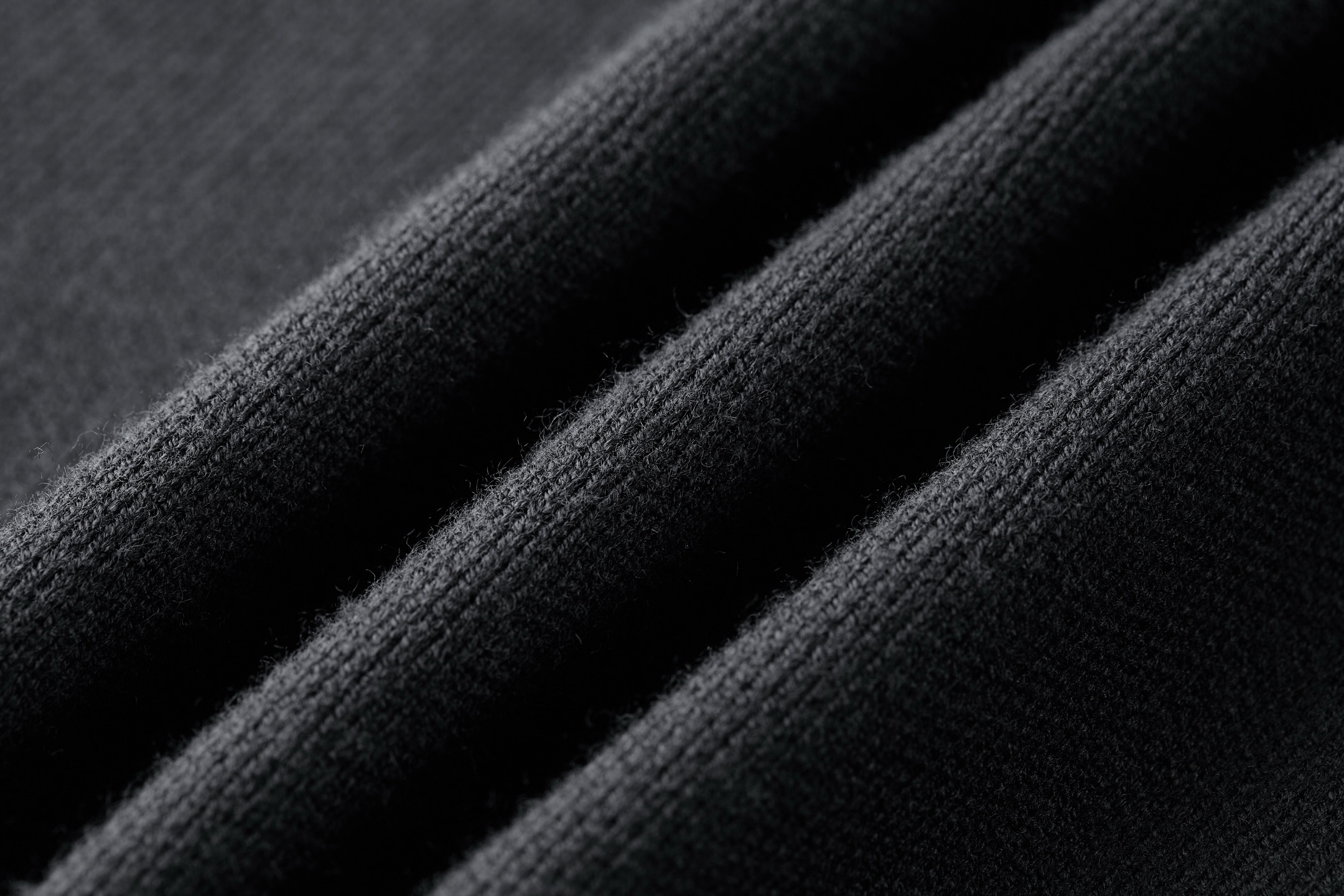 LV 原單黑色拼皮针织夾克外套 極簡設計質感上衣|超A仿原單精品圖片 10 LV 原單黑色拼皮针织夾克外套 極簡設計質感上衣|歐美奢侈品精品推薦