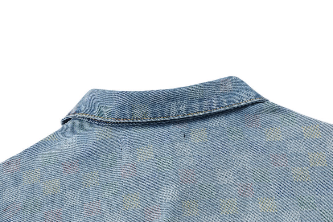 LV 精品仿製淺藍棋盤格丹寧夾克 時尚復古牛仔外套｜歐美奢侈品精品推薦