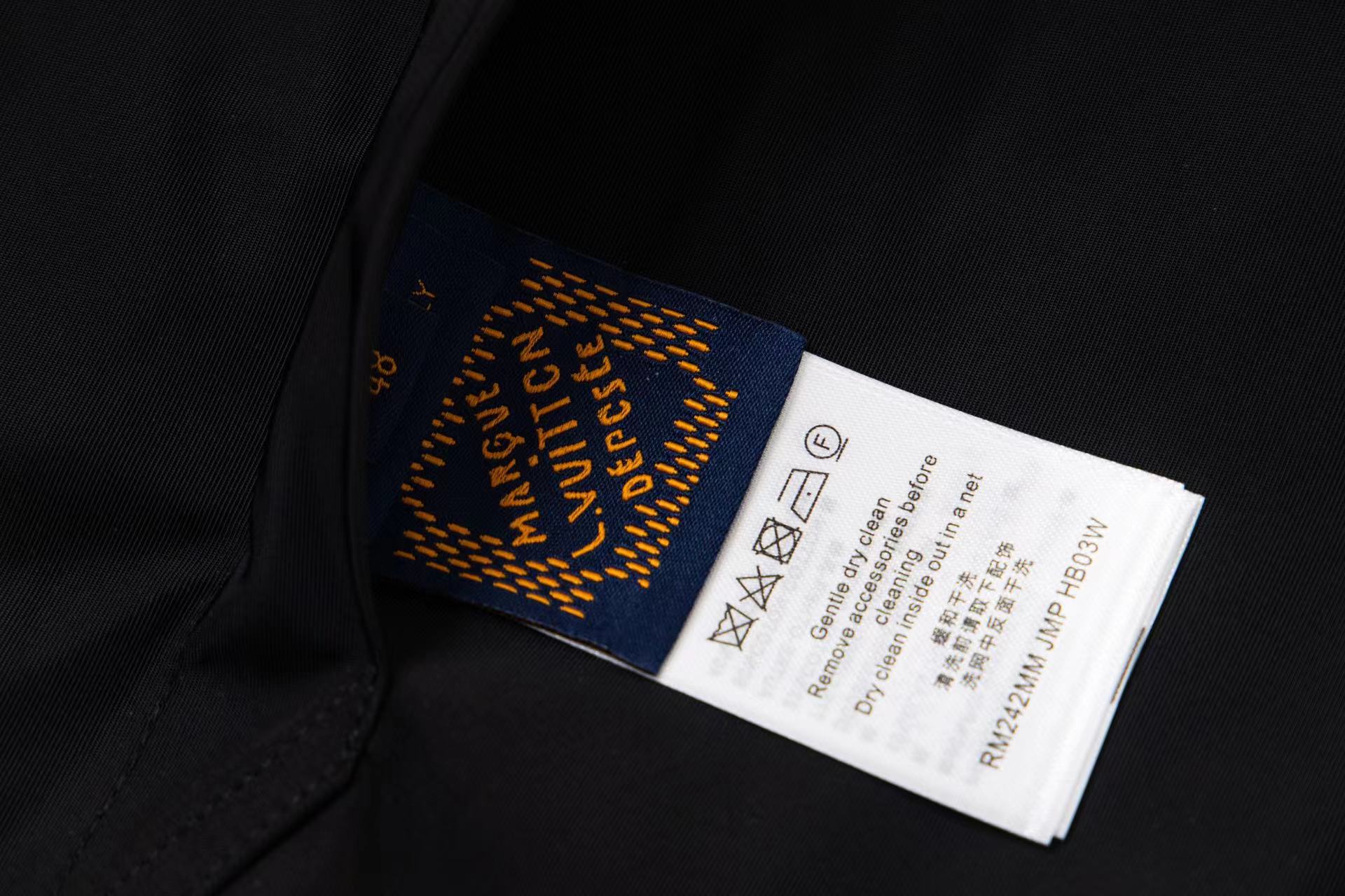 LV 一比一黑色連帽防風外套 簡約百搭精品夾克｜歐美奢侈品精品推薦