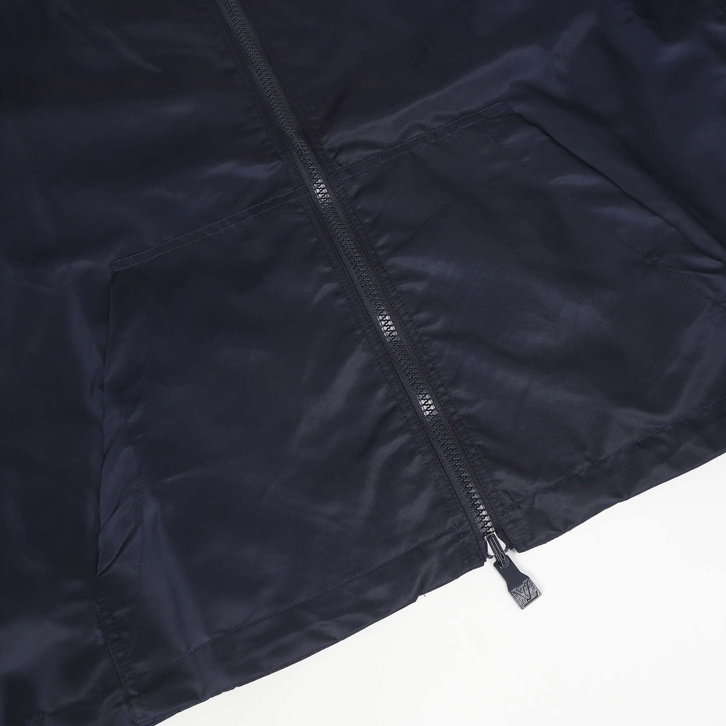 LV 超A貨深藍連帽防風外套 百搭時尚輕盈外套｜歐美奢侈品精品推薦