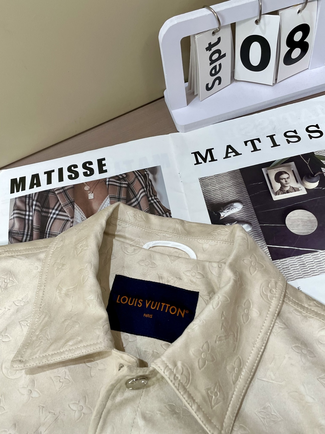 LV原單奶油白皮革外套 全面壓花Monogram立體夾克｜歐美奢侈品精品推薦