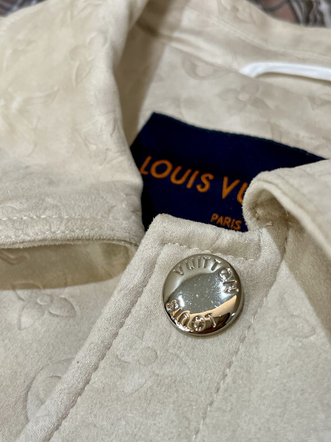 LV原單奶油白皮革外套 全面壓花Monogram立體夾克｜歐美奢侈品精品推薦