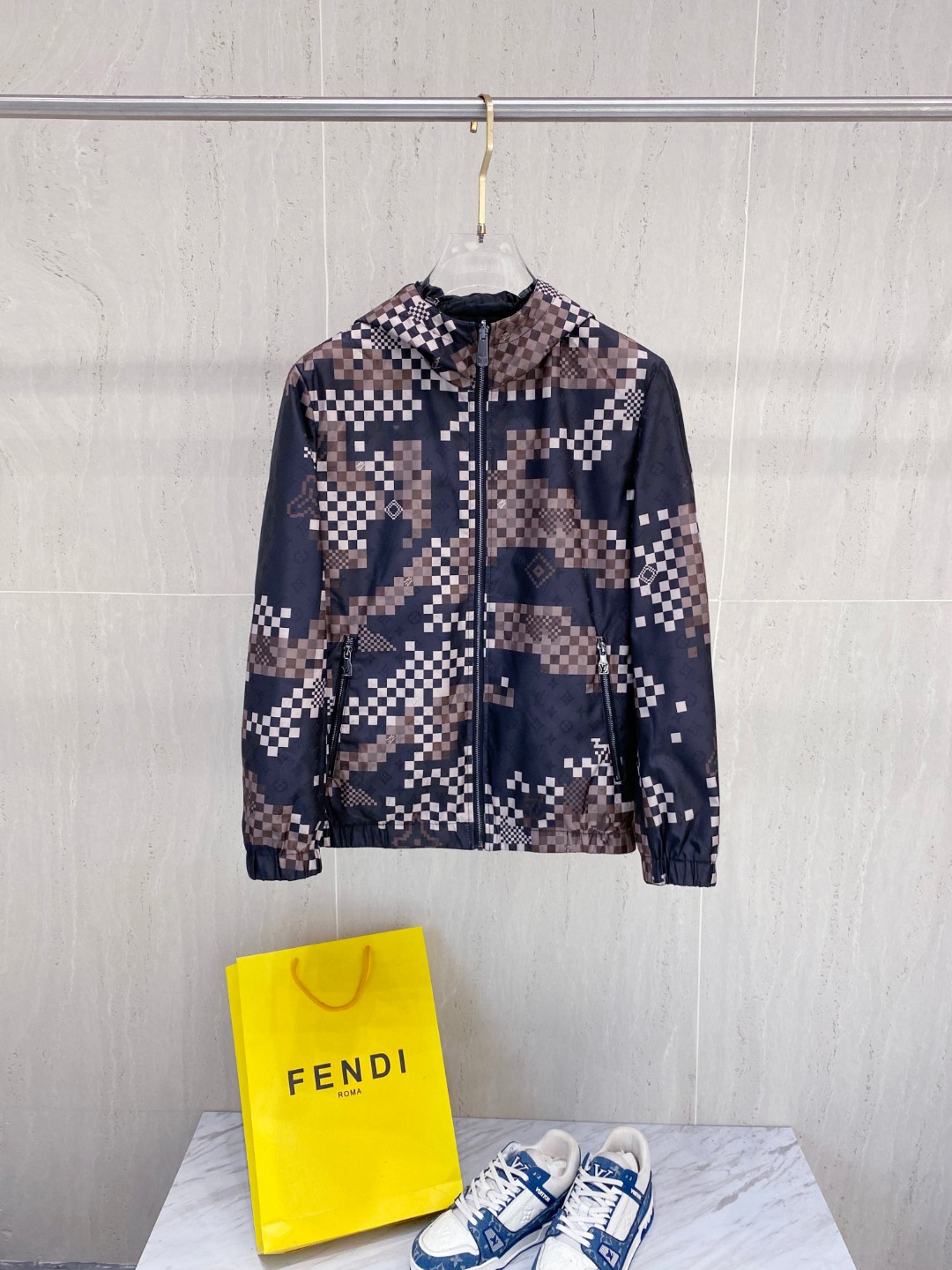 LV原單風衣外套 幾何棋盤格防風夾克 時尚運動休閒款