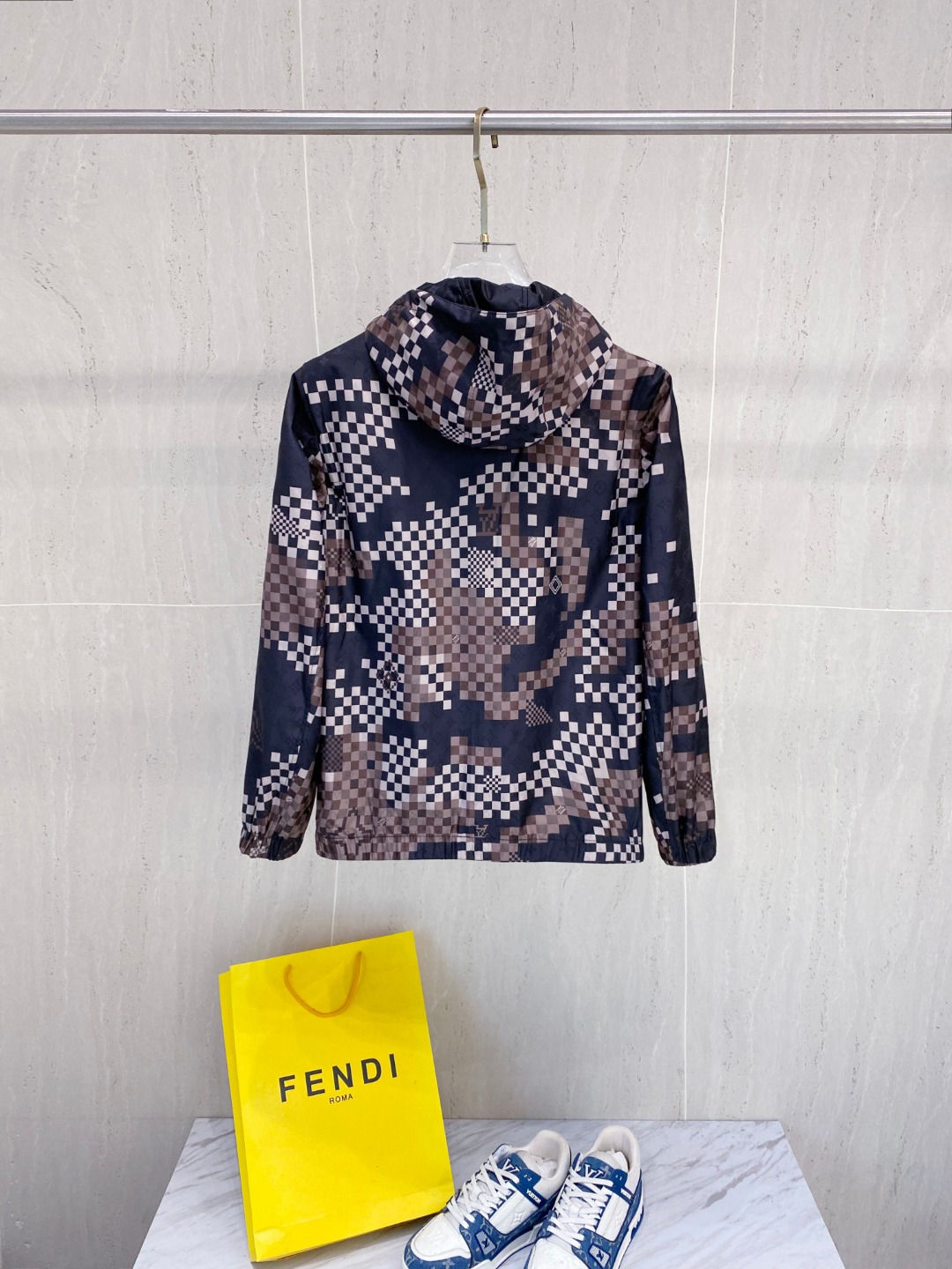 LV原單風衣外套 幾何棋盤格防風夾克 時尚運動休閒款｜歐美奢侈品精品推薦