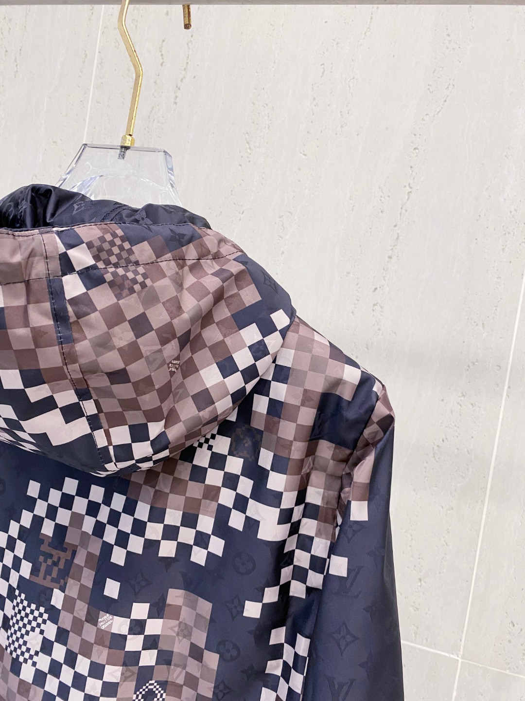 LV原單風衣外套 幾何棋盤格防風夾克 時尚運動休閒款｜歐美奢侈品精品推薦