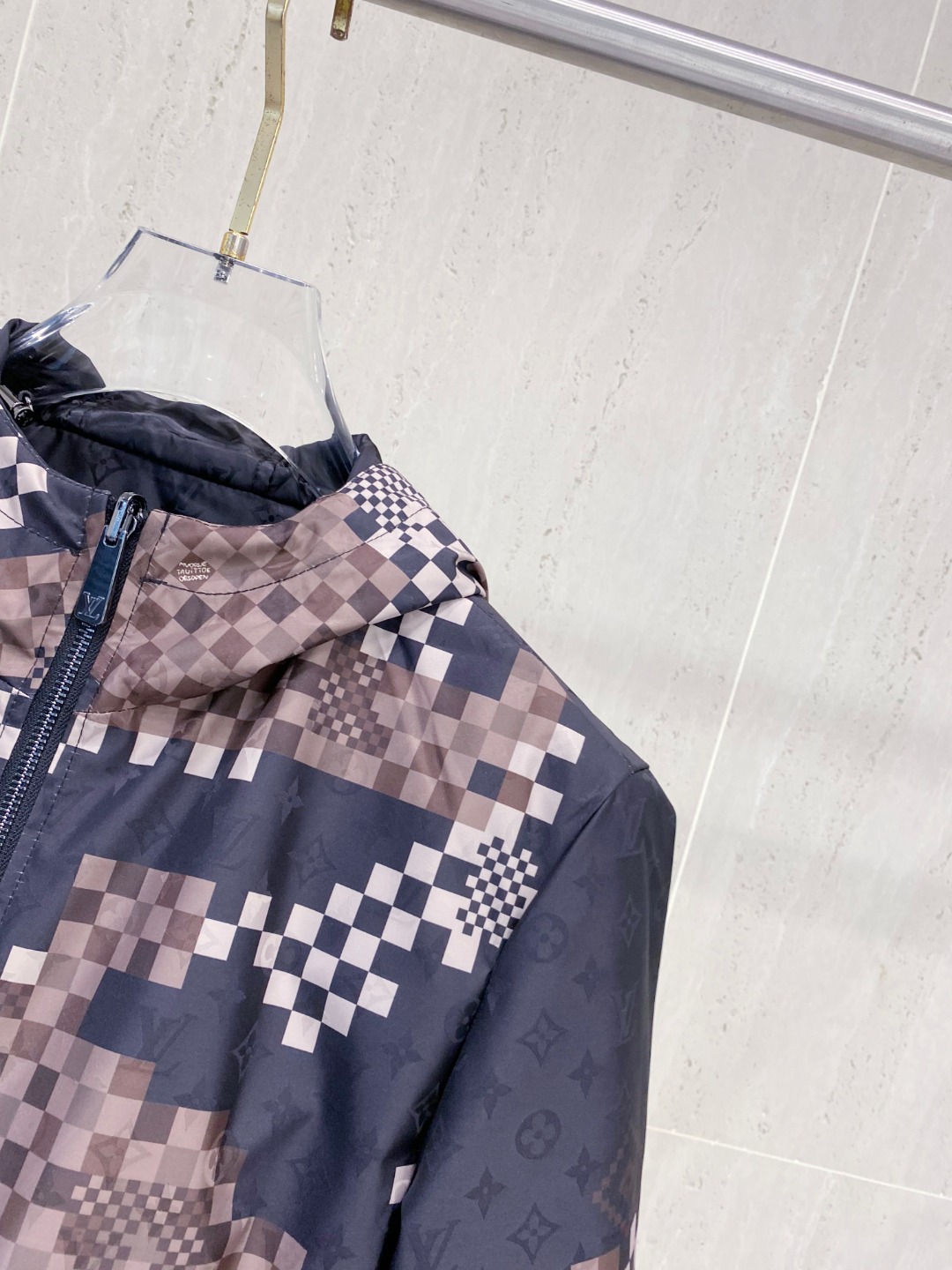 LV原單風衣外套 幾何棋盤格防風夾克 時尚運動休閒款｜歐美奢侈品精品推薦