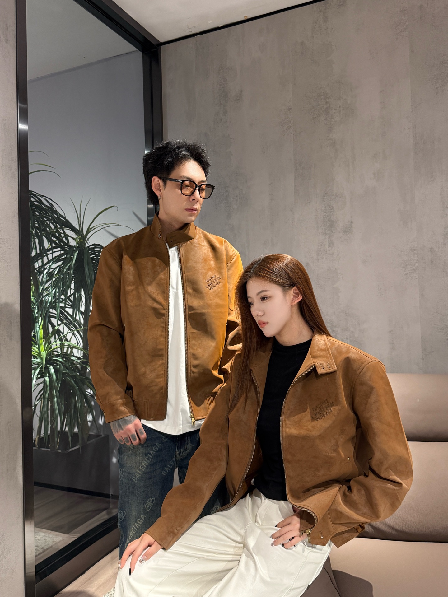 LV A貨麂皮情侶外套 咖啡色情侶款立領夾克｜歐美奢侈品精品推薦