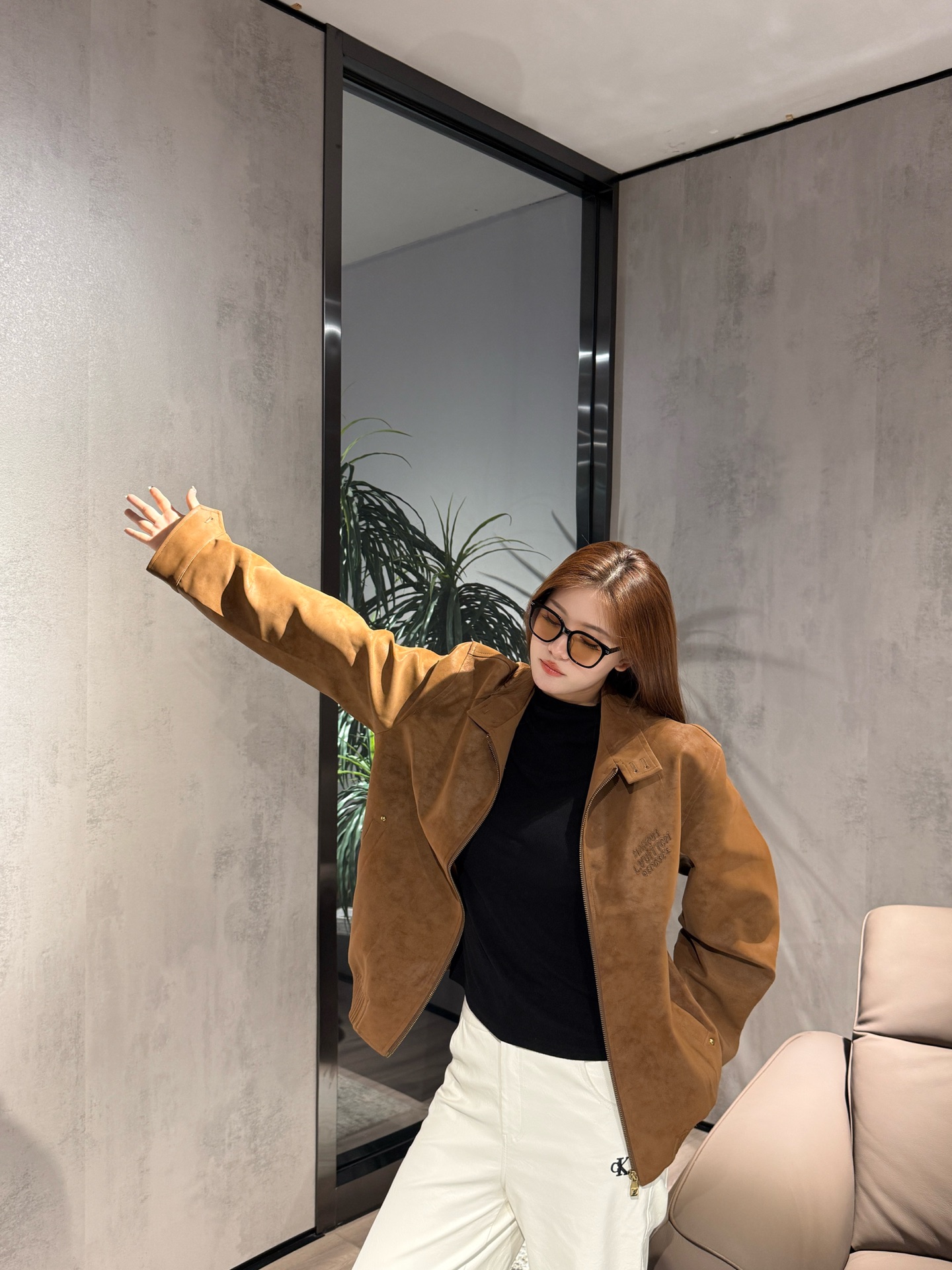 LV A貨麂皮情侶外套 咖啡色情侶款立領夾克｜歐美奢侈品精品推薦