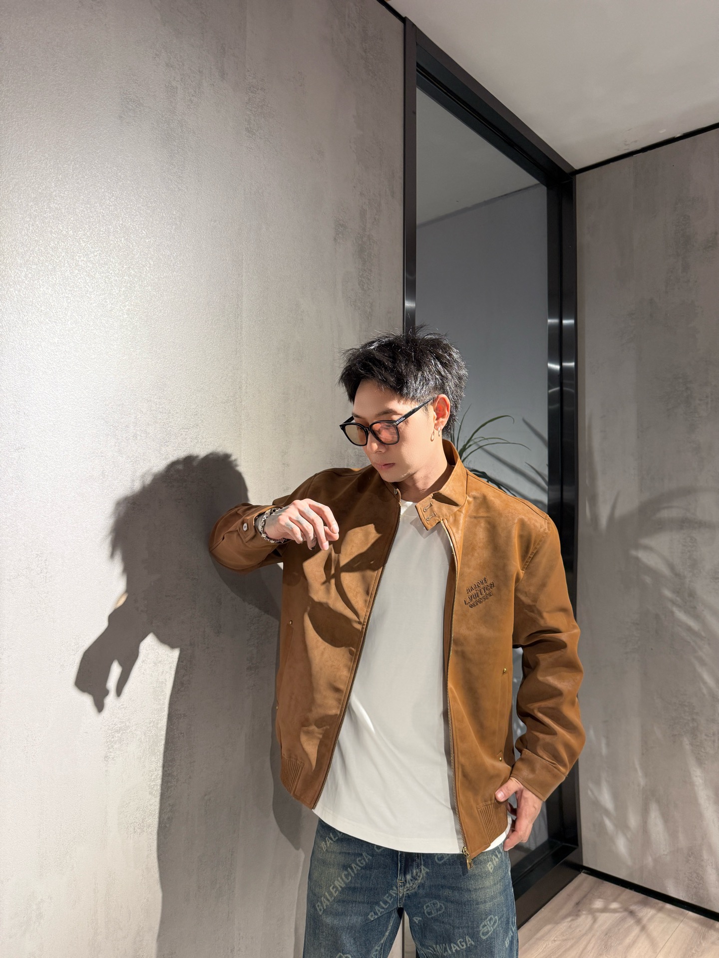 LV A貨麂皮情侶外套 咖啡色情侶款立領夾克｜歐美奢侈品精品推薦