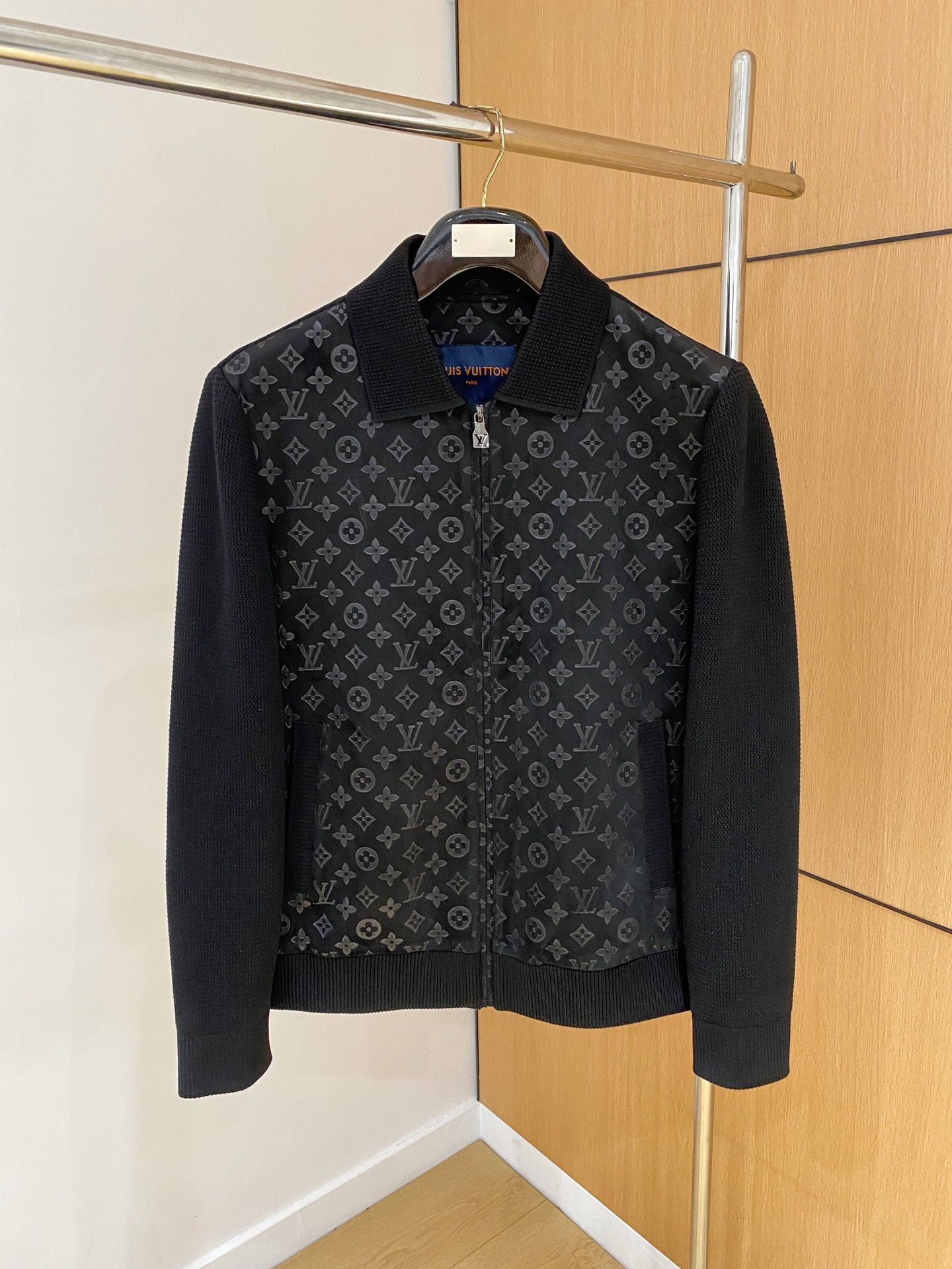 LV精品仿製Monogram針織拼皮外套 黑色立領夾克款