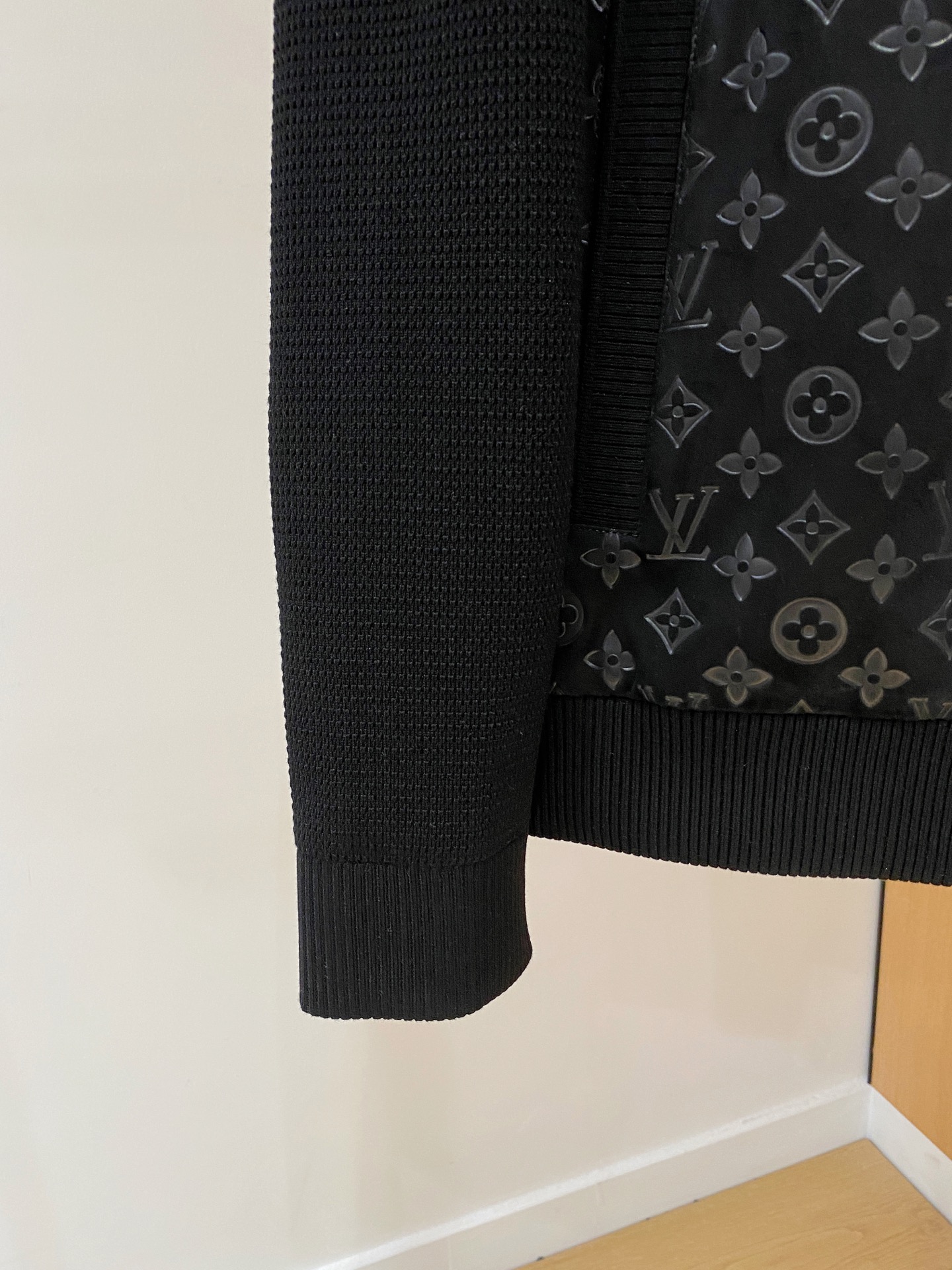 LV精品仿製Monogram針織拼皮外套 黑色立領夾克款｜歐美奢侈品精品推薦