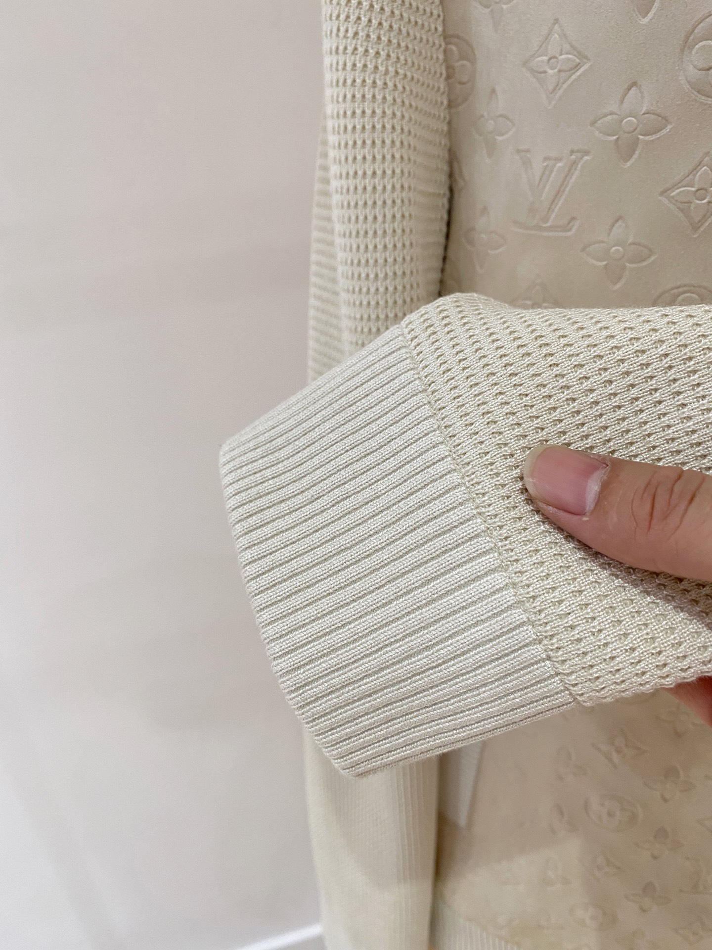 LV高仿白色Monogram拼接針織外套 立領精品夾克｜歐美奢侈品精品推薦