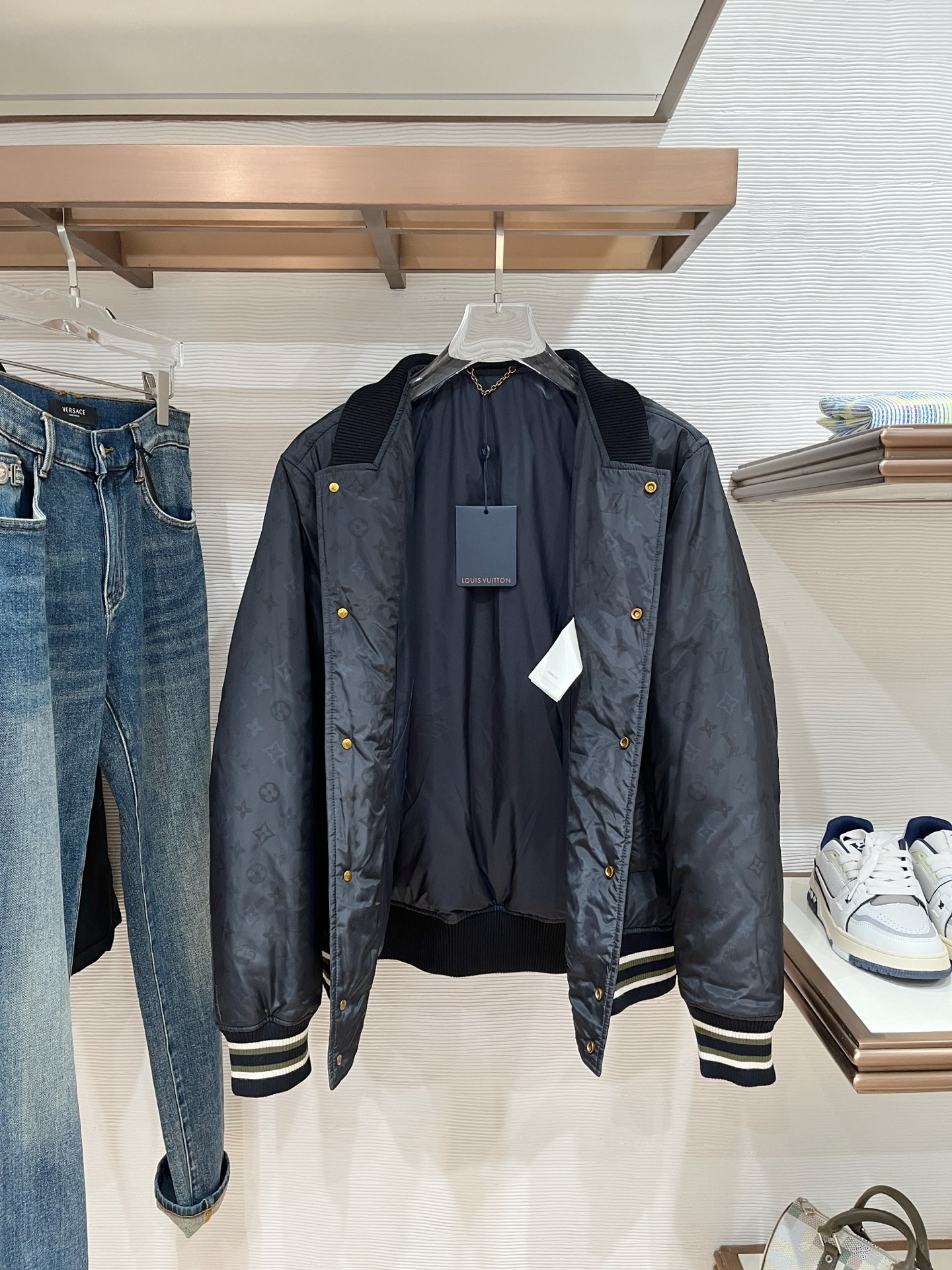 LV精品仿製Monogram織紋棒球外套 經典學院風夾克