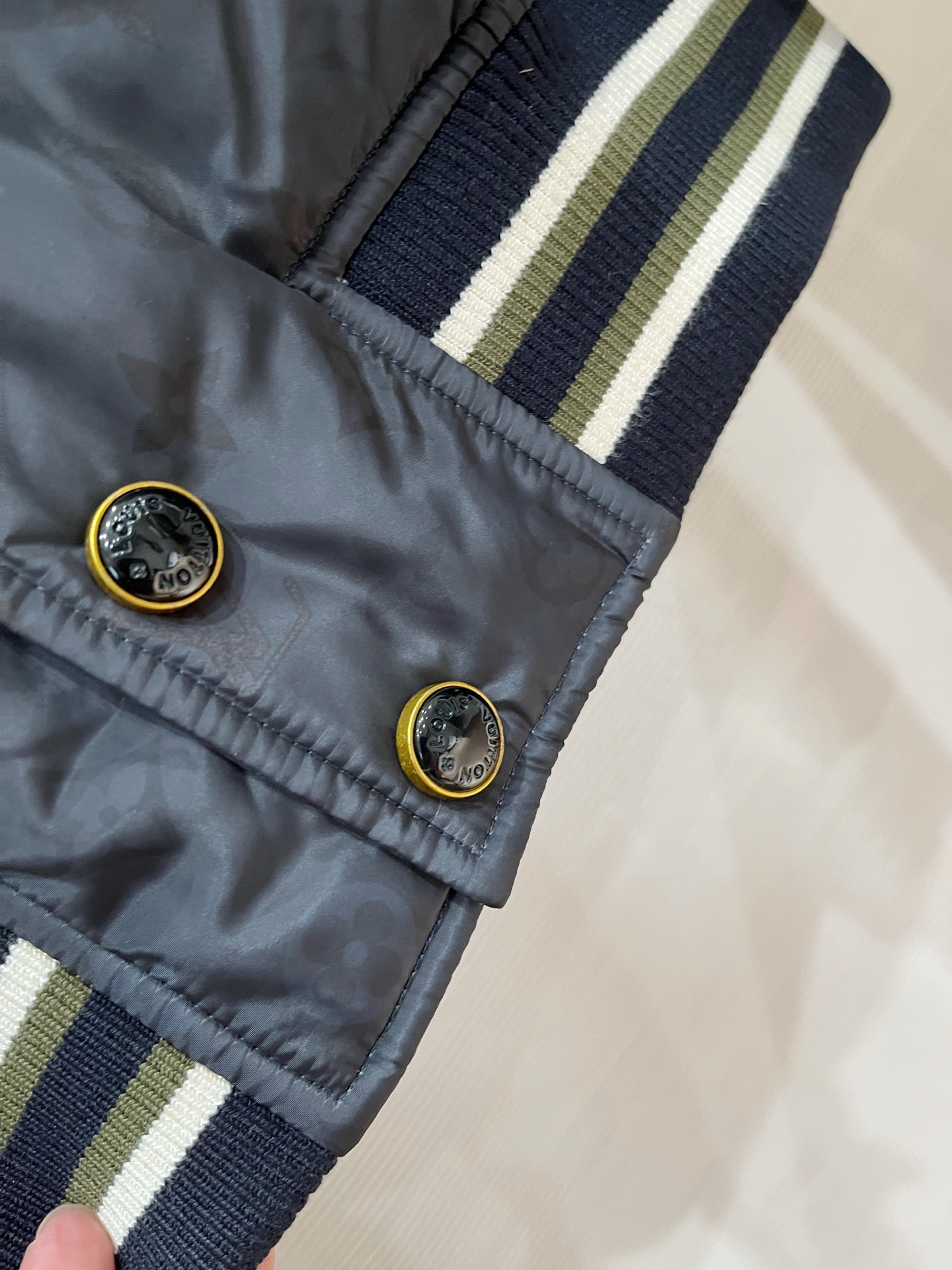 LV精品仿製Monogram織紋棒球外套 經典學院風夾克