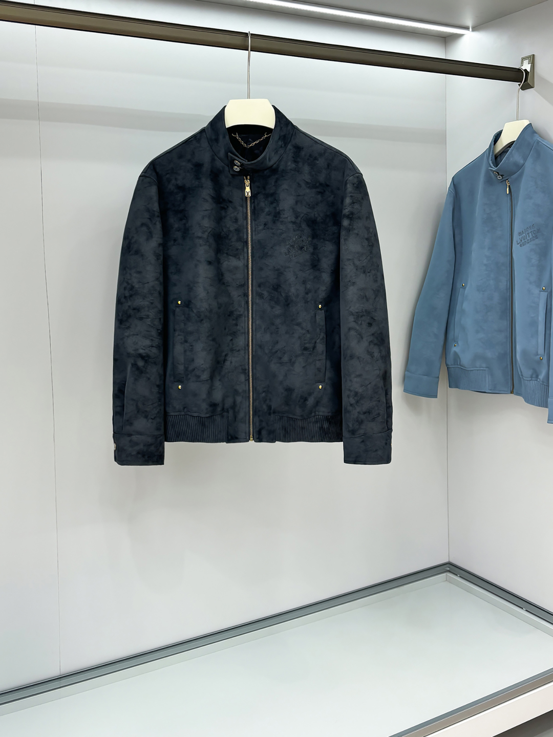 LV高仿深灰麂皮立領外套 經典飛行夾克時尚版