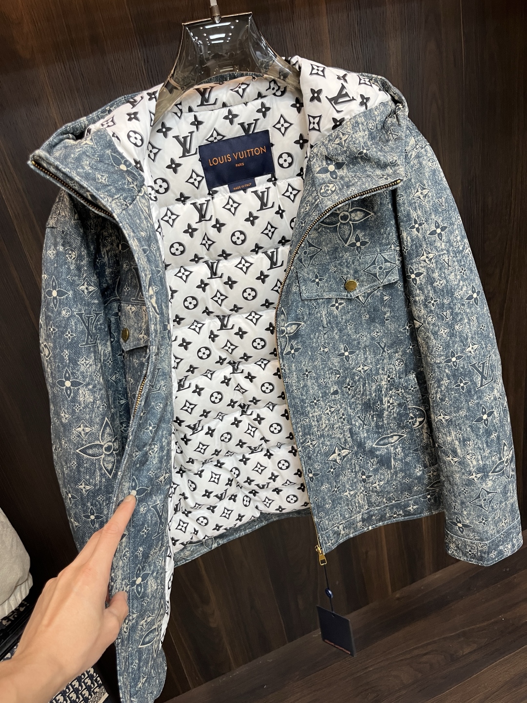 LV A貨水洗丹寧連帽外套 經典老花印花牛仔夾克｜歐美奢侈品精品推薦