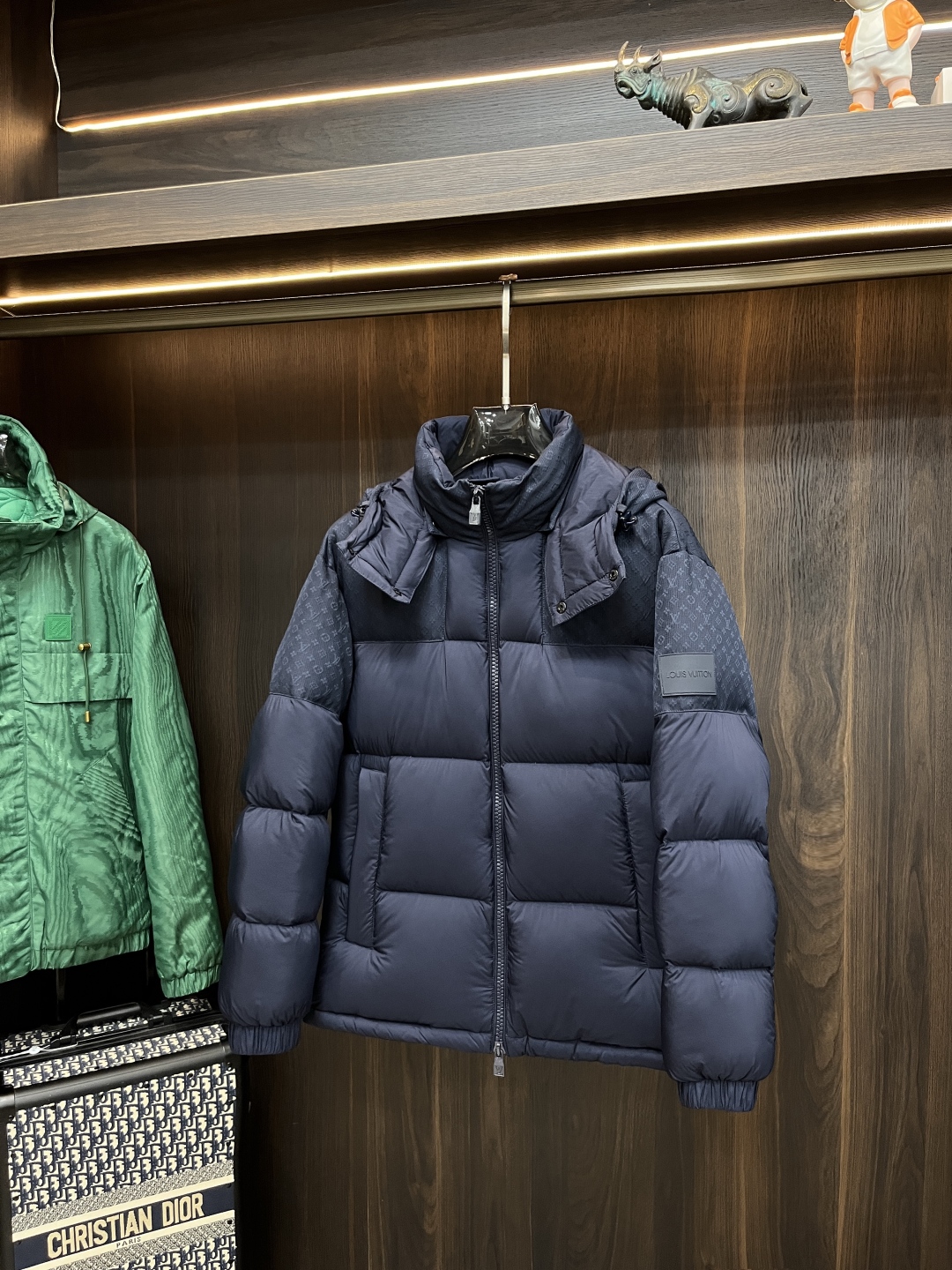 LV一比一深藍Monogram拼接羽絨外套 男士冬季立領連帽款