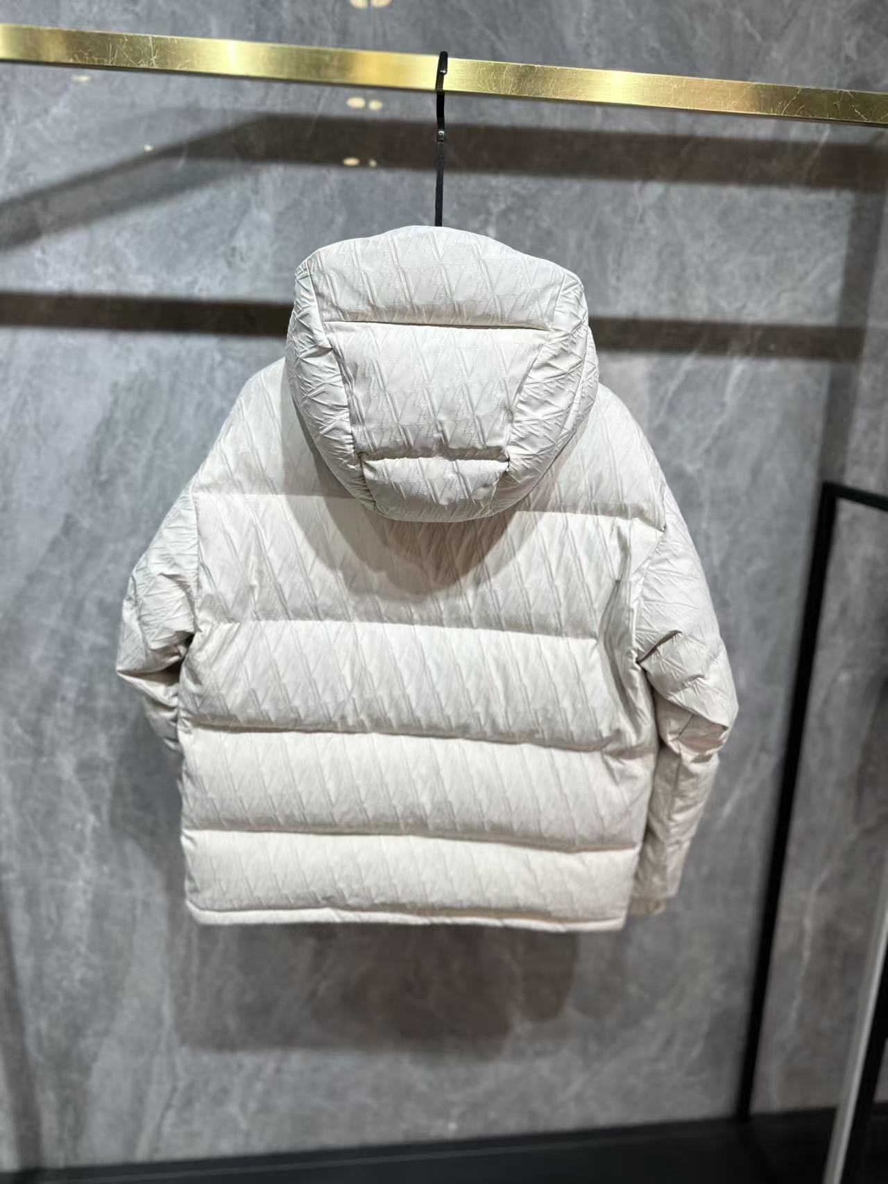 LV原廠一比一羽絨外套 白色菱格連帽設計輕盈防風夾克｜歐美奢侈品精品推薦