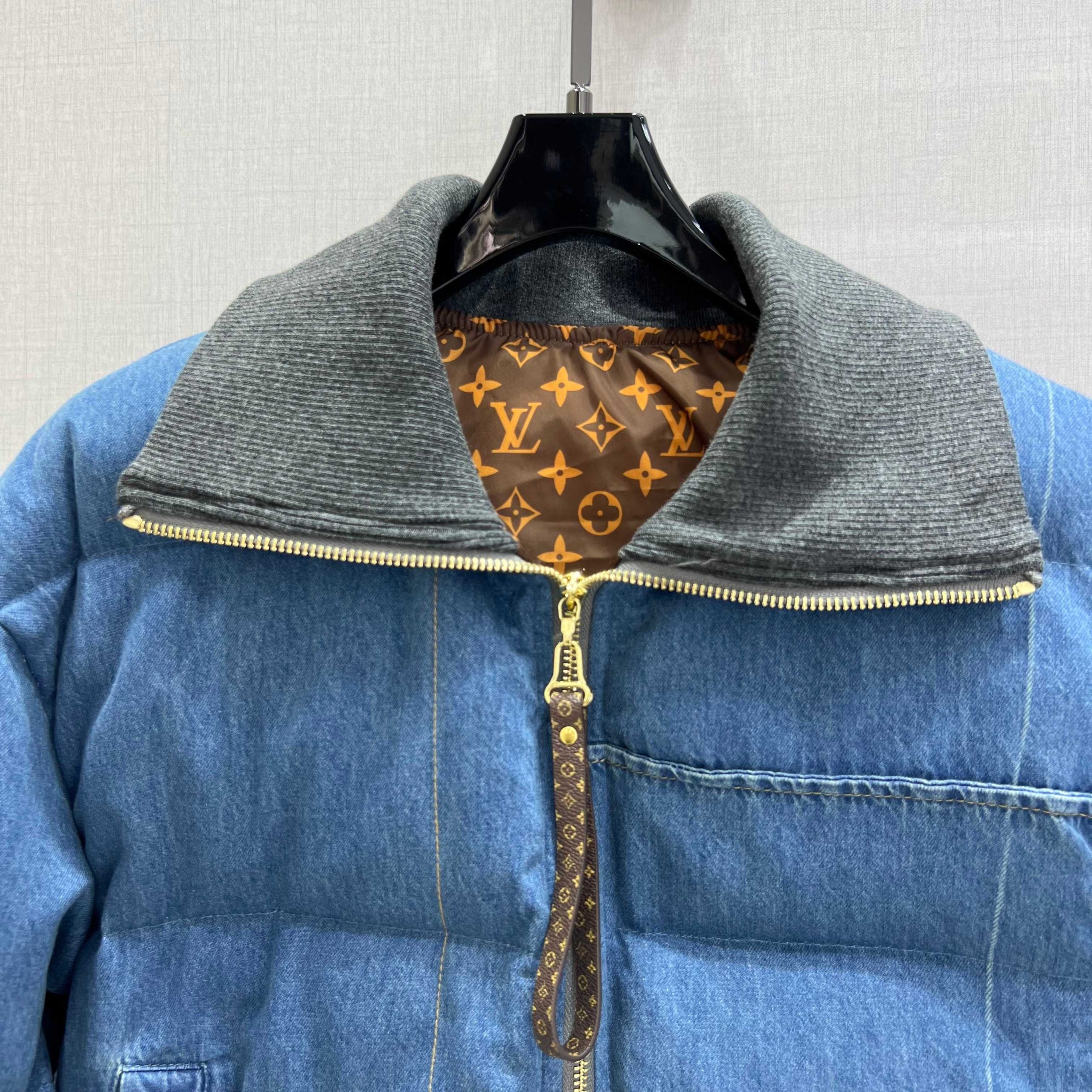 LV 高仿丹寧羽絨外套 灰領拼接設計 經典老花內裡精品保暖款｜歐美奢侈品精品推薦