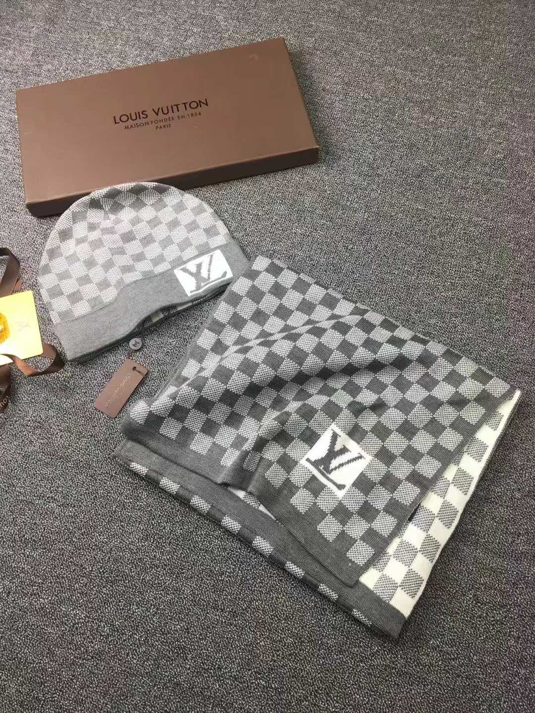 LV一比一灰色棋盤格針織帽圍巾組|超A仿原單精品圖片 6 LV一比一灰色棋盤格針織帽圍巾組|歐美奢侈品精品推薦