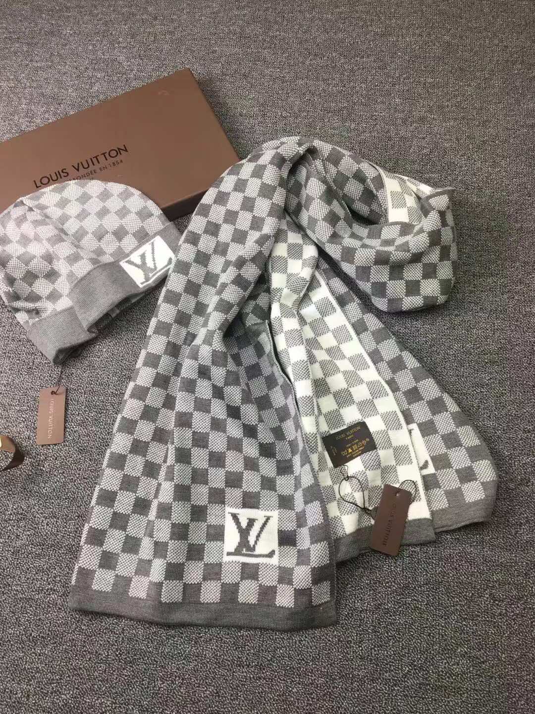LV一比一灰色棋盤格針織帽圍巾組|超A仿原單精品圖片 2 LV一比一灰色棋盤格針織帽圍巾組|歐美奢侈品精品推薦