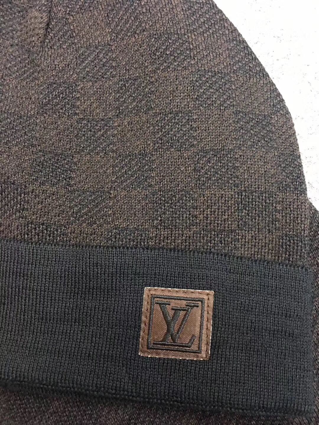 LV高仿奢華複刻黑色針織帽圍巾組｜歐美奢侈品精品推薦