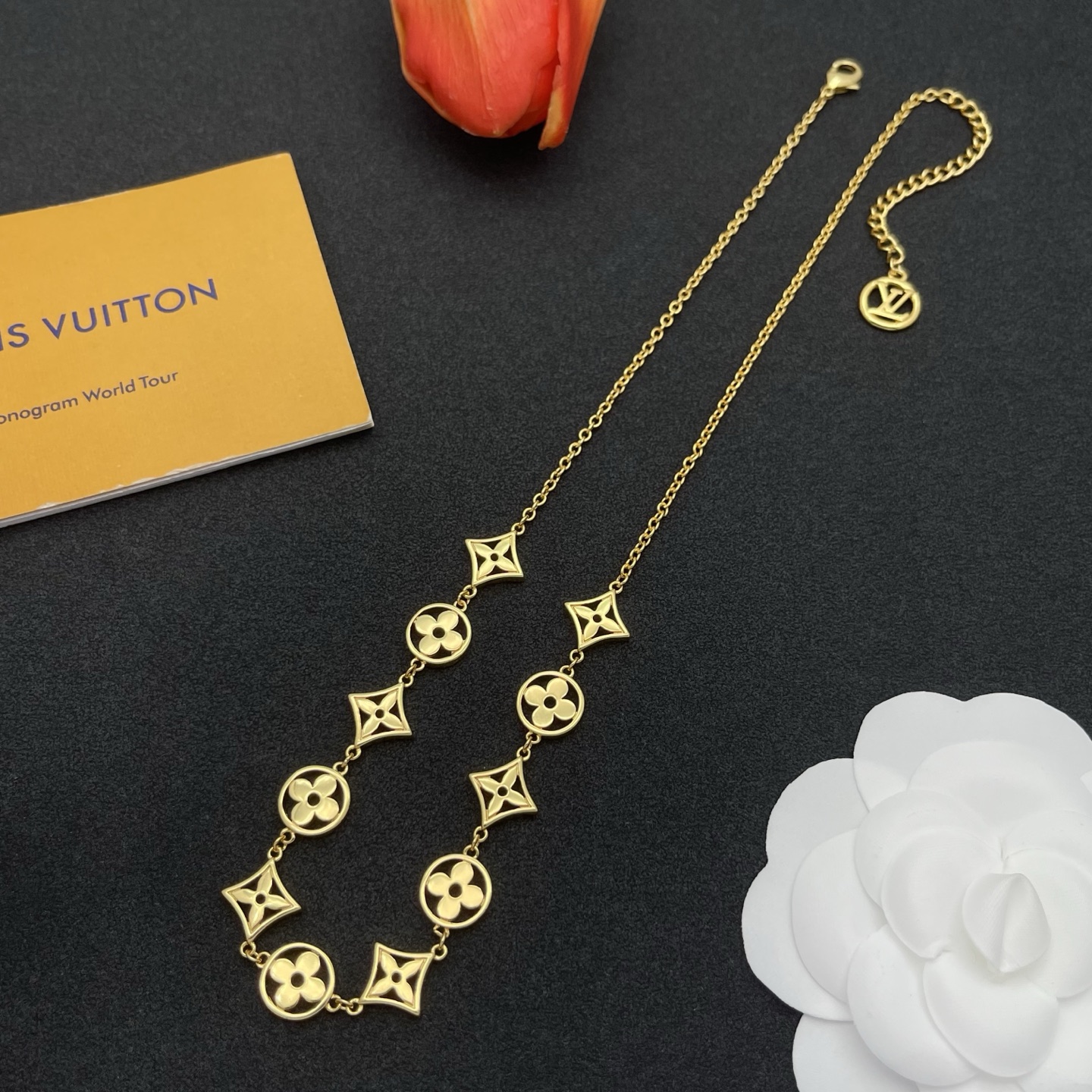 LV一比一金色Monogram花形鏈條項鍊經典精品款｜歐美奢侈品精品推薦