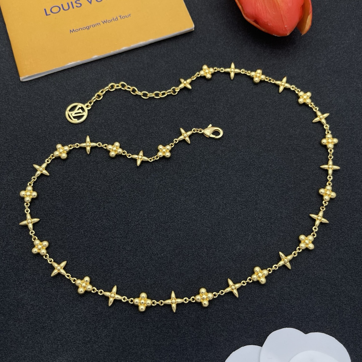 LV高仿金色Monogram花形項鍊氣質百搭精品款｜歐美奢侈品精品推薦