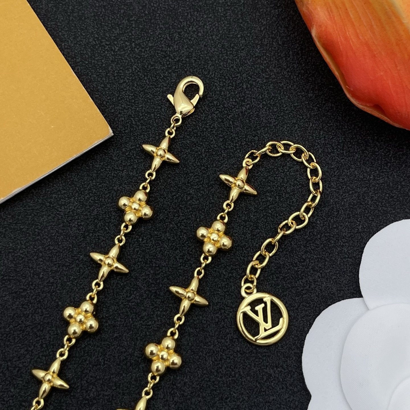 LV高仿金色Monogram花形項鍊氣質百搭精品款｜歐美奢侈品精品推薦