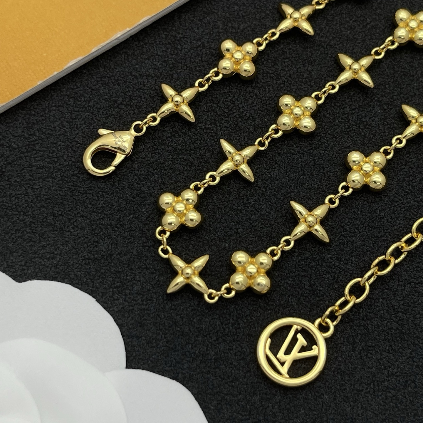 LV高仿金色Monogram花形項鍊氣質百搭精品款｜歐美奢侈品精品推薦