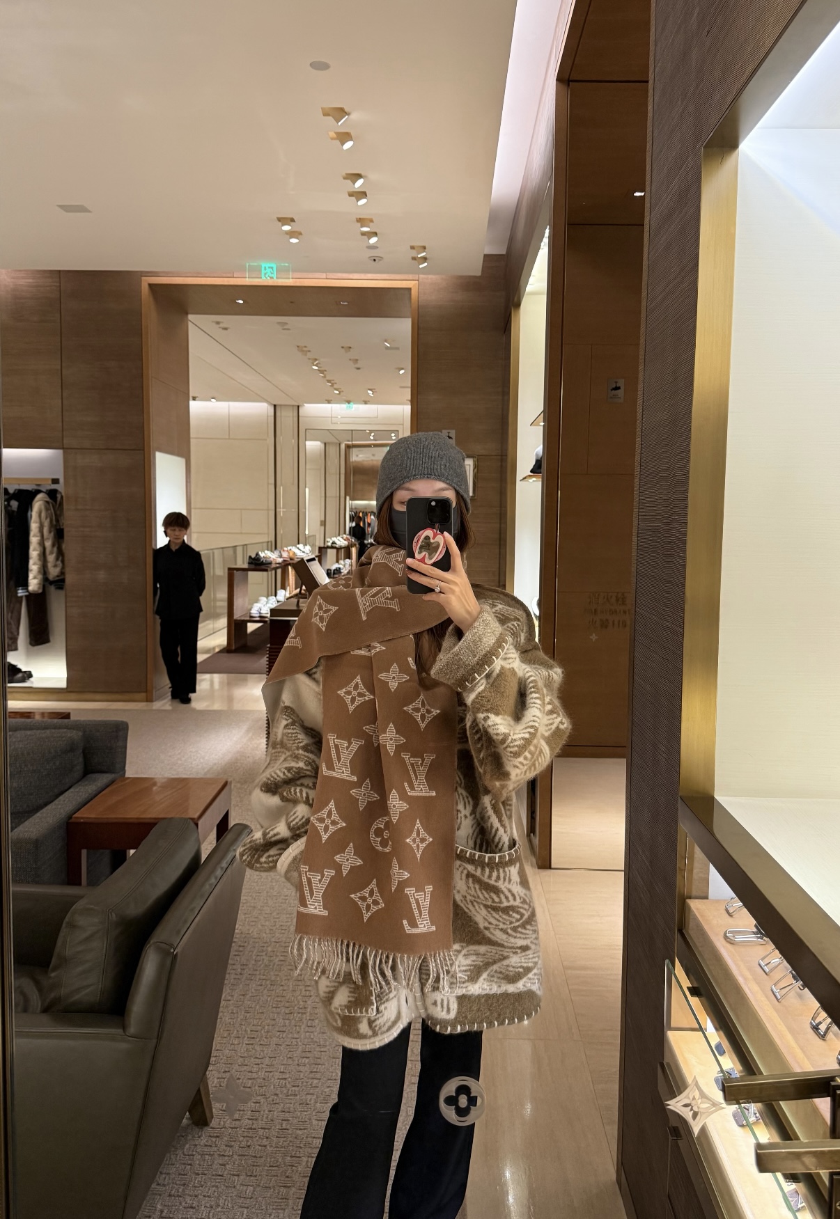 LV原單淺棕色滿版流蘇圍巾柔暖質感款｜歐美奢侈品精品推薦