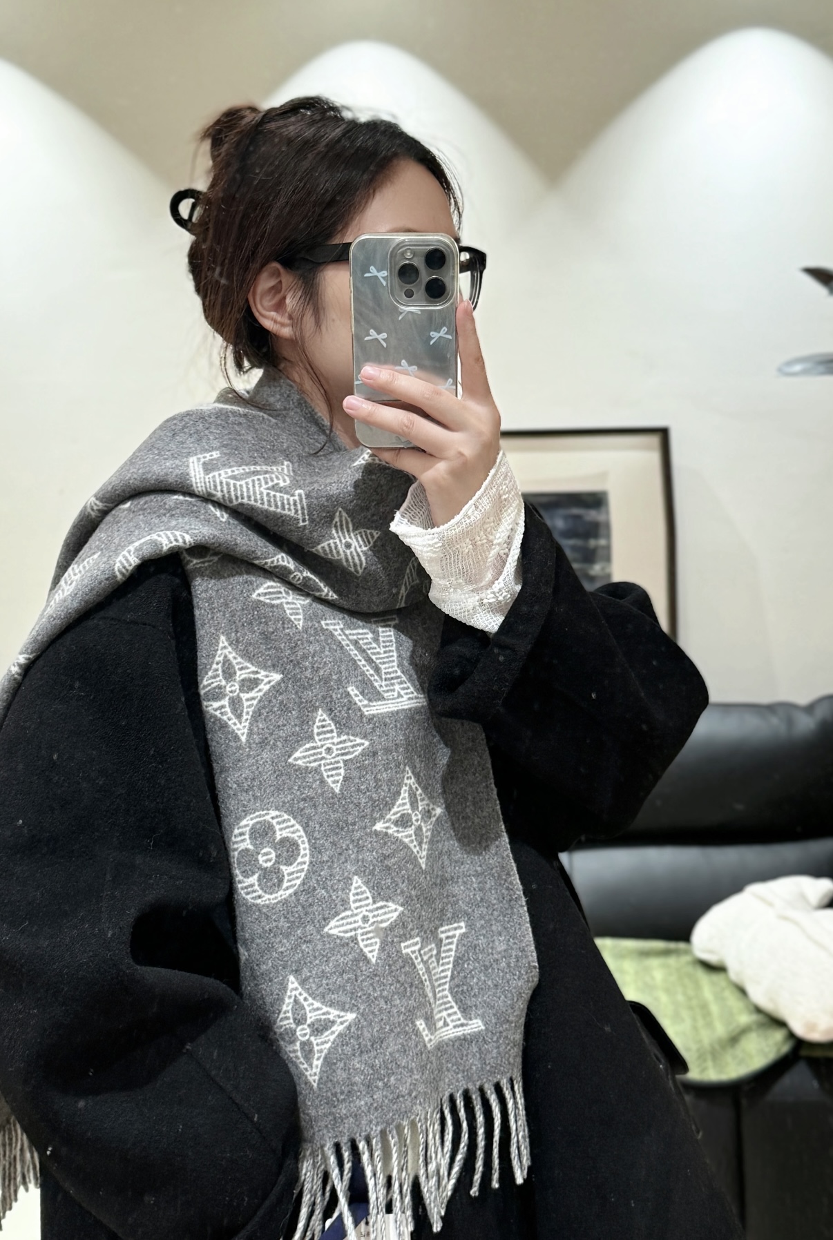 LV高仿灰色滿版流蘇圍巾簡約百搭男女款｜歐美奢侈品精品推薦