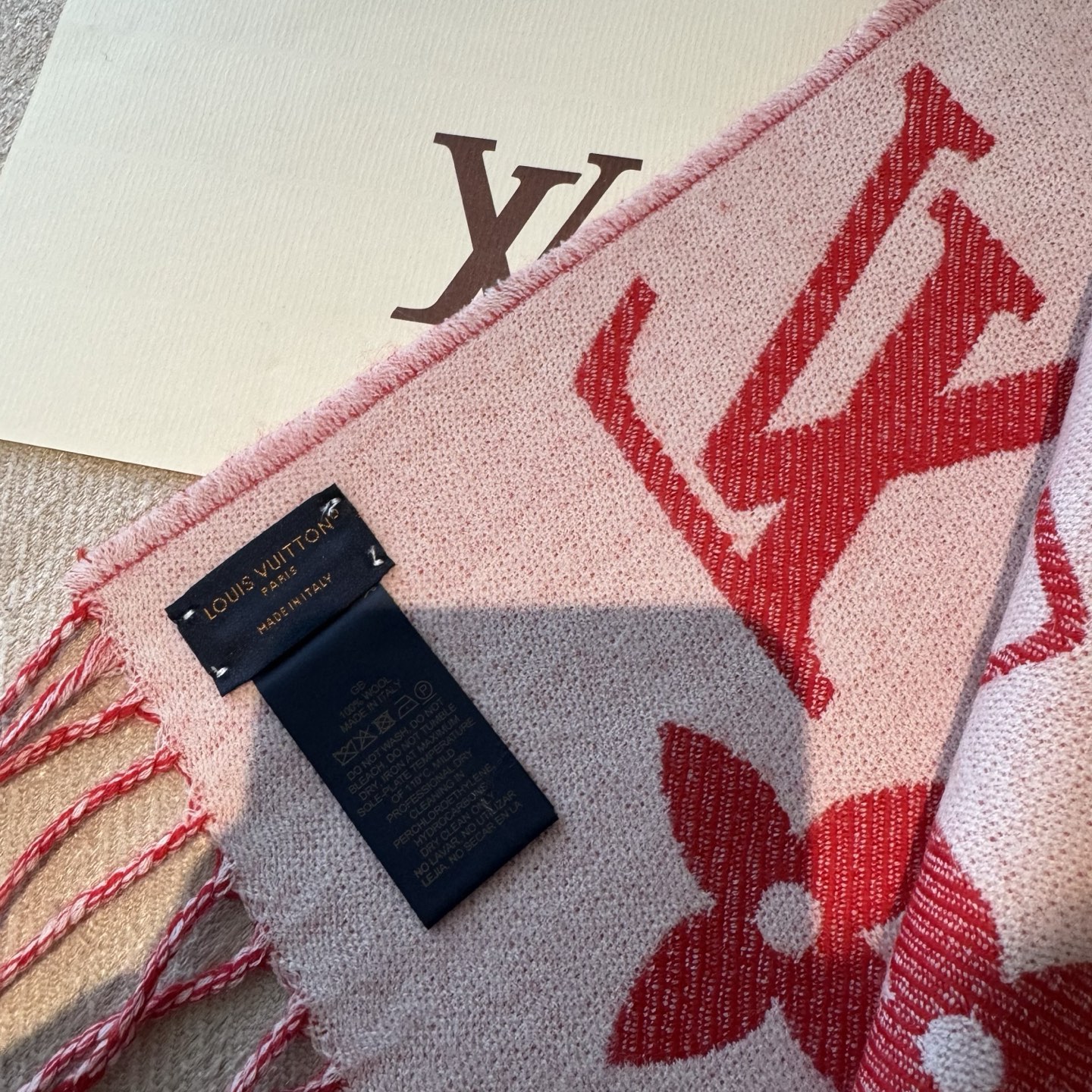 LV一比一紅色Monogram流蘇圍巾氣質百搭精品｜歐美奢侈品精品推薦