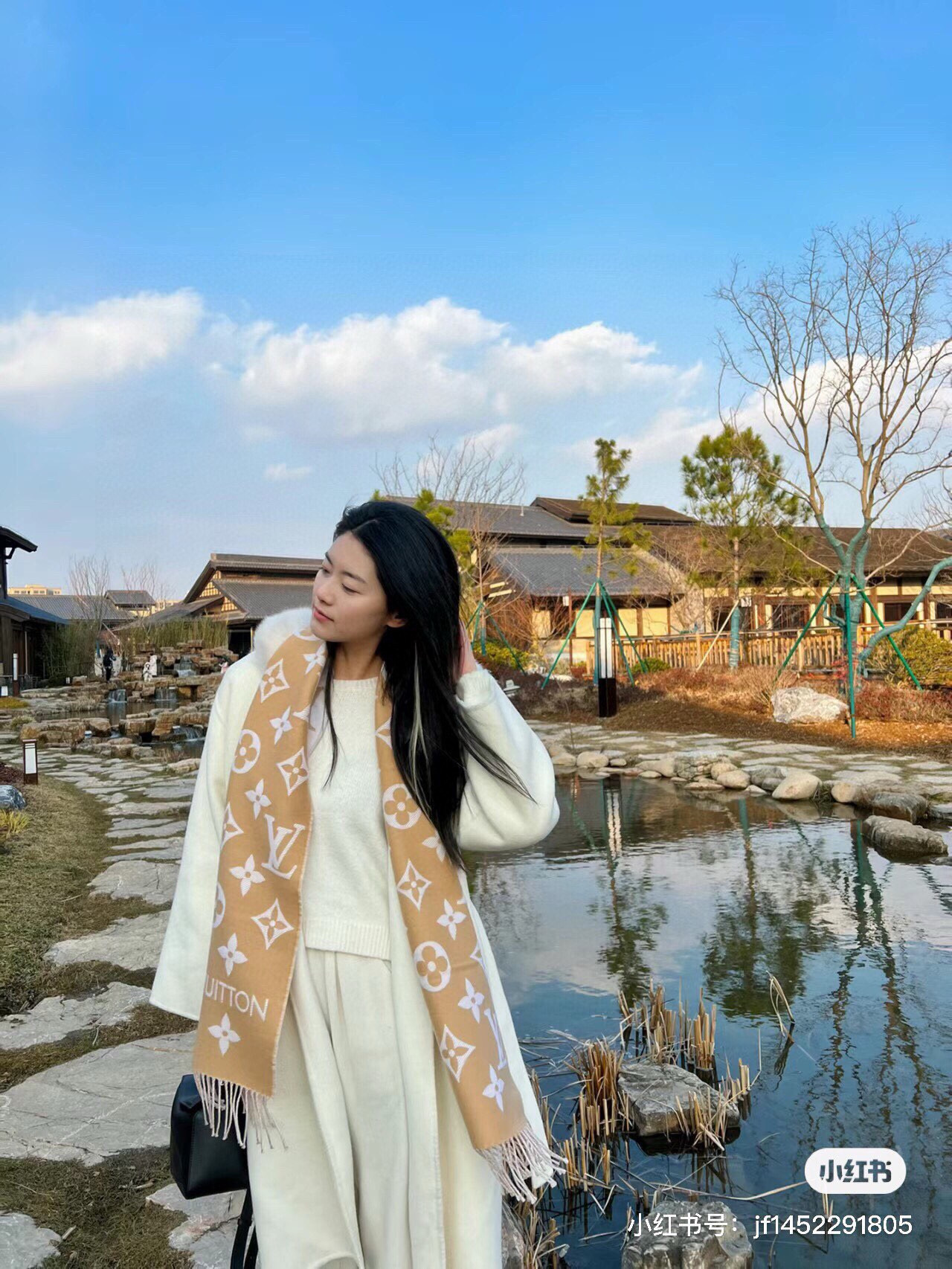 LV原單米色Monogram流蘇圍巾經典優雅設計｜歐美奢侈品精品推薦