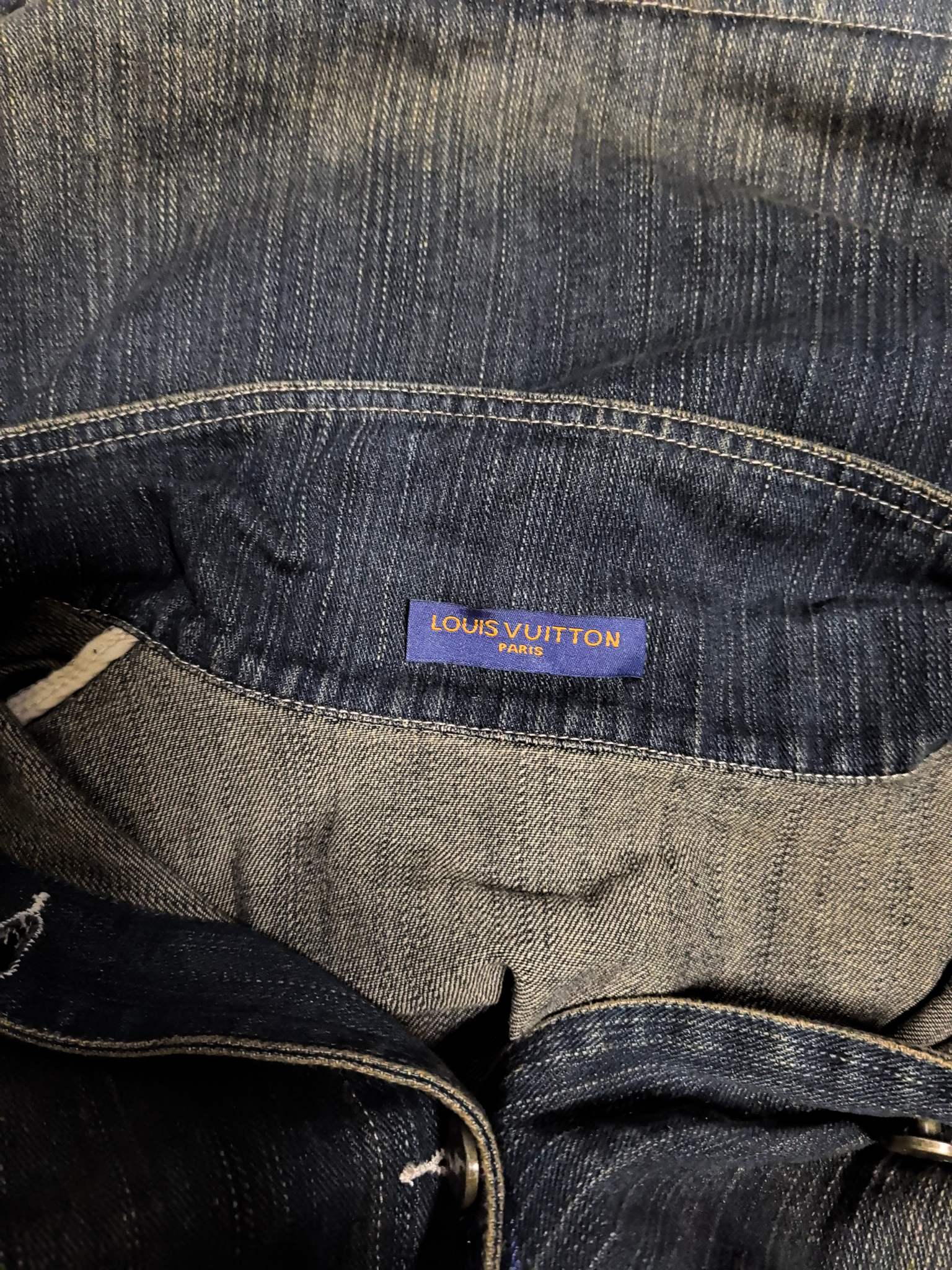 LV精品仿製水洗丹寧拼接外套 四口袋Monogram設計 男士上衣|超A仿原單精品圖片 7 LV精品仿製水洗丹寧拼接外套 四口袋Monogram設計 男士上衣|歐美奢侈品精品推薦