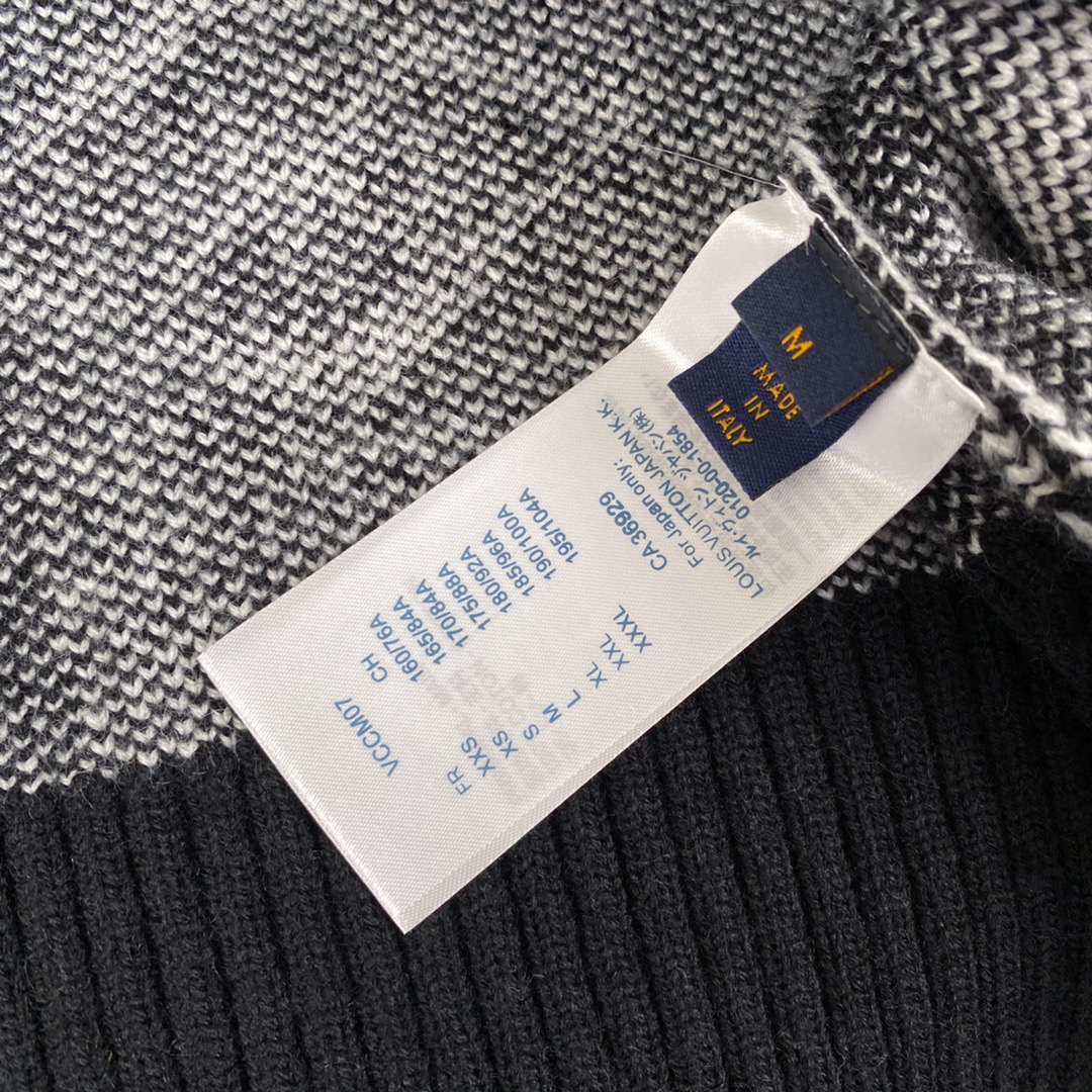 LV頂級原單灰黑針織開襟外套 經典老花立體編織毛衣款|超A仿原單精品圖片 15 LV頂級原單灰黑針織開襟外套 經典老花立體編織毛衣款|歐美奢侈品精品推薦