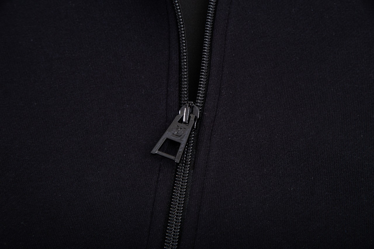 LV高仿運動休閒外套 黑藍條紋設計立領拉鍊夾克｜歐美奢侈品精品推薦