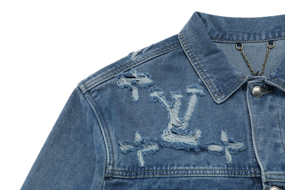 LV高仿水洗丹寧外套 經典老花破壞刺繡設計｜歐美奢侈品精品推薦