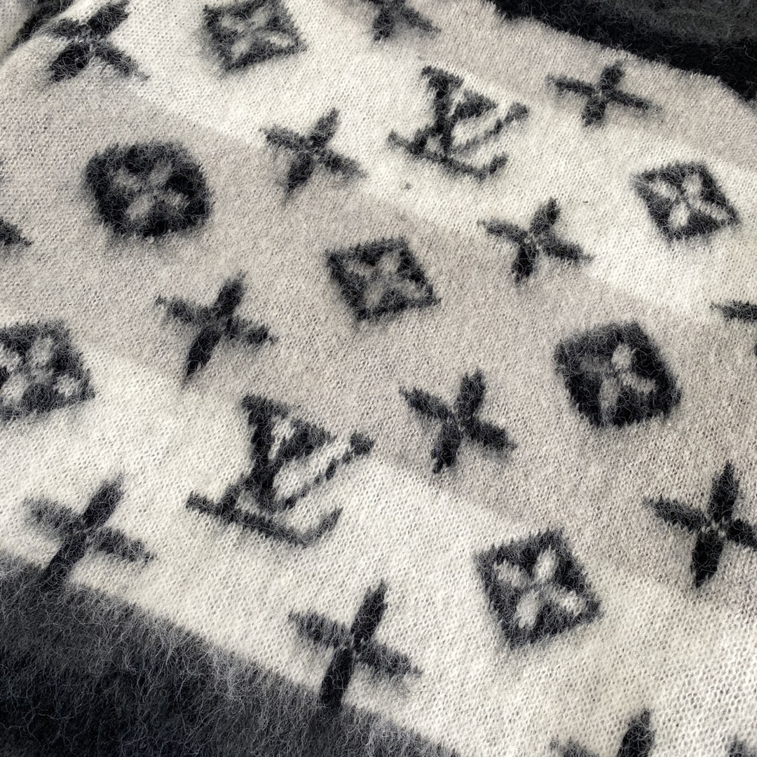 LV高仿羊駝毛針織開襟外套 漸層老花柔霧灰設計｜歐美奢侈品精品推薦