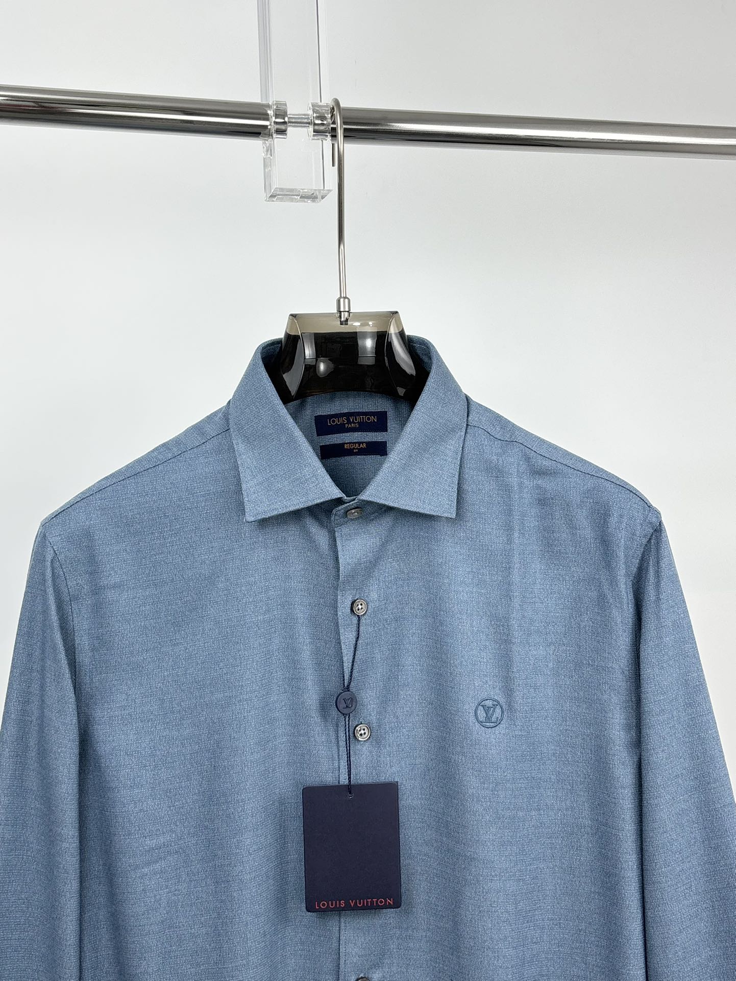 LV原單藍色襯衫男士長袖襯衣 高仿質感對版設計 通勤休閒皆宜秋冬一比一精品推薦｜歐美奢侈品精品推薦
