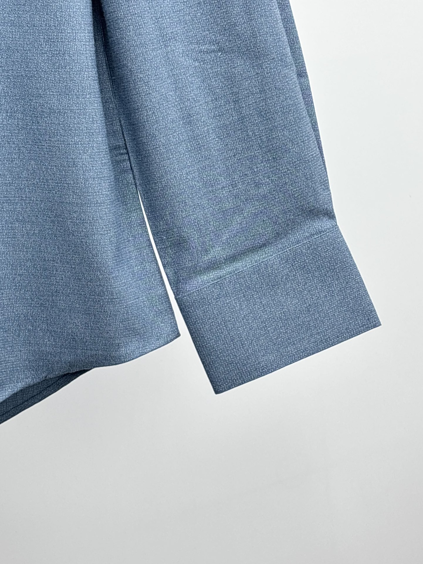 LV原單藍色襯衫男士長袖襯衣 高仿質感對版設計 通勤休閒皆宜秋冬一比一精品推薦｜歐美奢侈品精品推薦